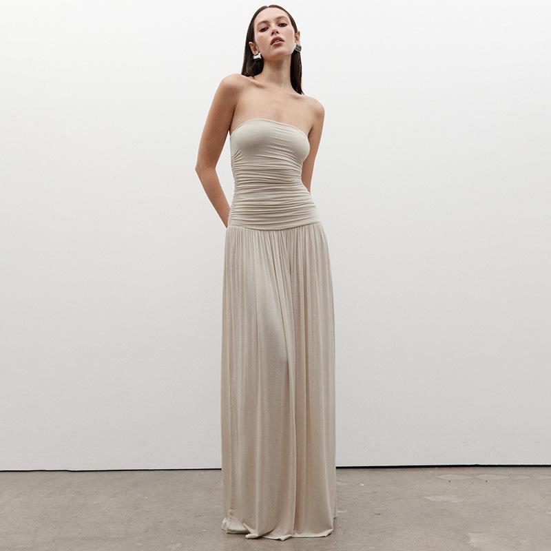Женское strapless tube top макси-платье с драпированной талией однотонное струящееся в пол летнее повседневное для пляжного отдыха длинное платье