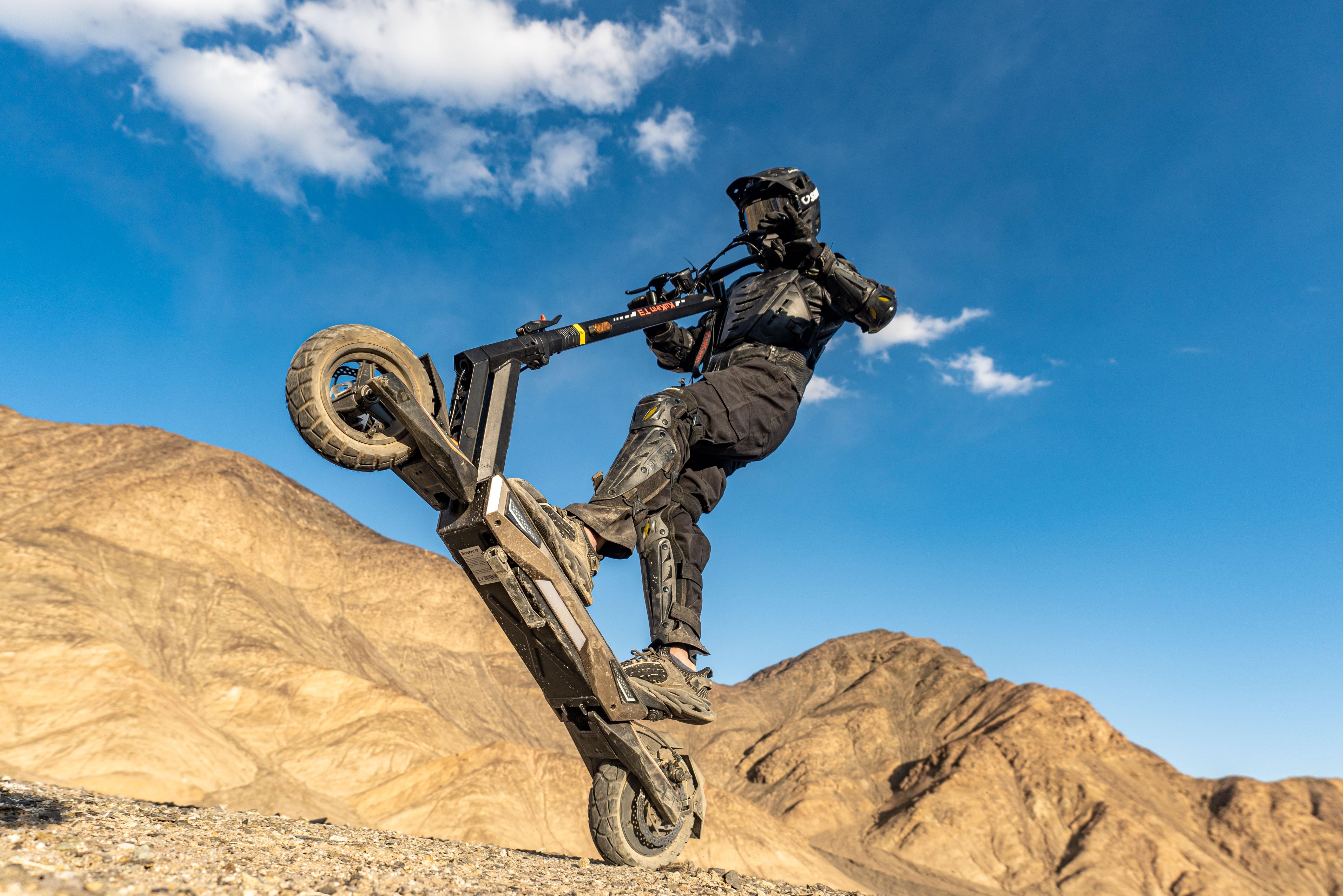 KuKirin T3 Новый продукт Электрический самокат для взрослых 800 Вт Мотор 48 В 15,6 Ач Аккумулятор 10-дюймовые шины Внедорожный электросамокат