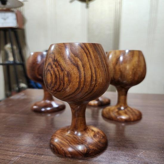 Набор из 4 бокалов для вина из дерева Рождественский подарок, подарок на Новый год