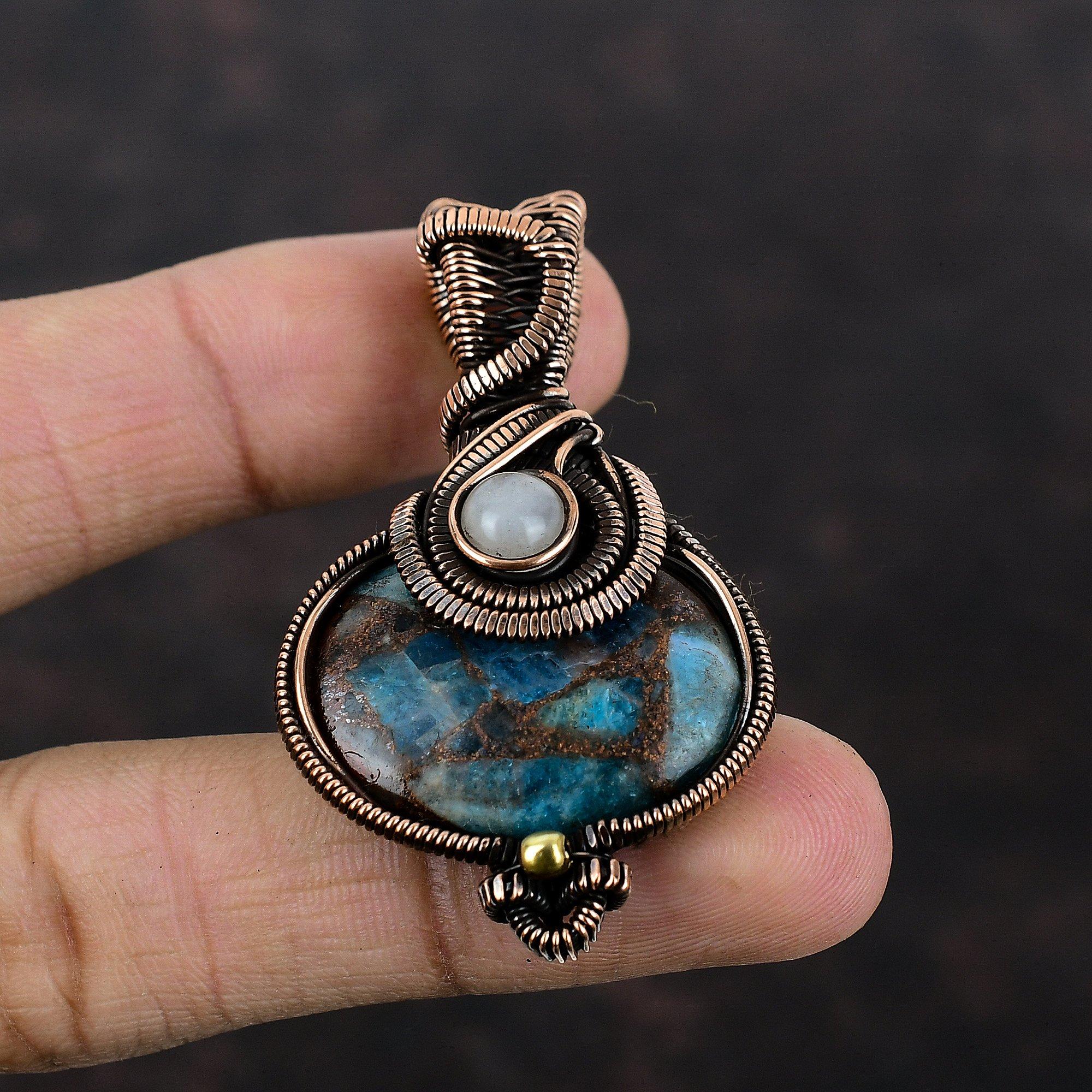 Медный неоновый апатитовый кулон, медная проволока, обернутая кулоном, ювелирное изделие ручной работы, кулон с радужным лунным камнем, медные ювелирные изделия, кулон с драгоценным камнем для подарка