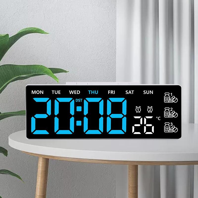 Цифровой будильник ТЕМП Дата Неделя 3 Напоминания о приеме лекарств 2 Будильника 3 Уровня Яркости USB Выход Порт для зарядки 12/24H Светодиодные часы