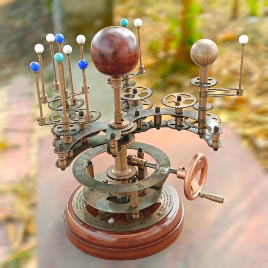 Orrery Luxury Solar System Elegant Décor for Homes Unforgettable Gift Moments Perfect Housewarming Gift for Enthusiasts