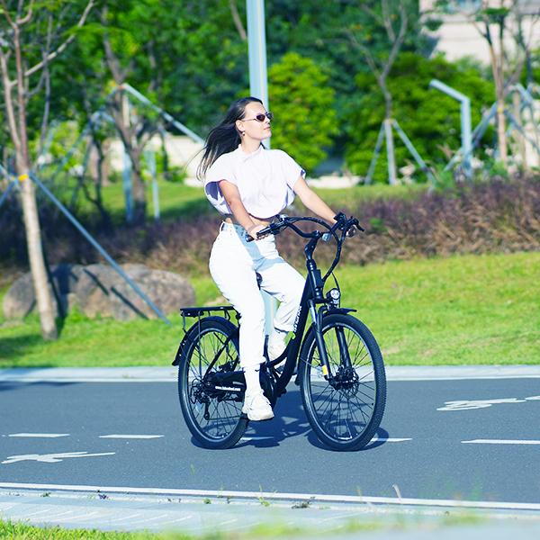 ISINWHEEL U2 Максимальная мощность 250 Вт Максимальная скорость 25 км/ч Максимальный запас хода 45 миль (75 км) Аккумулятор 468 Втч Время зарядки 6 ч