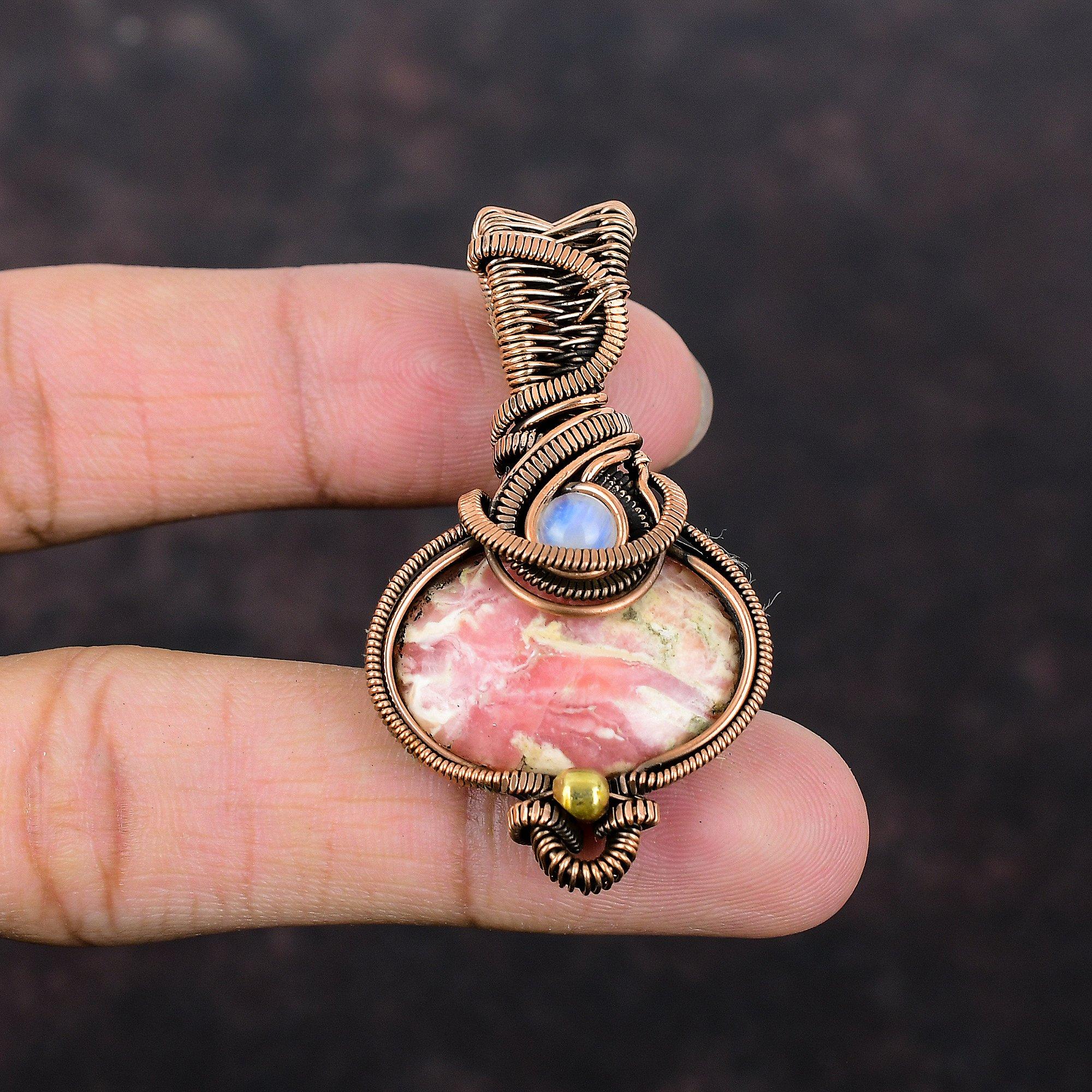 Родохрозитовый кулон, радужная подвеска из лунного камня, медная проволока, обернутая в кулон, уникальная подвеска, медные украшения для подарка, ювелирные изделия из драгоценных камней ручной работы