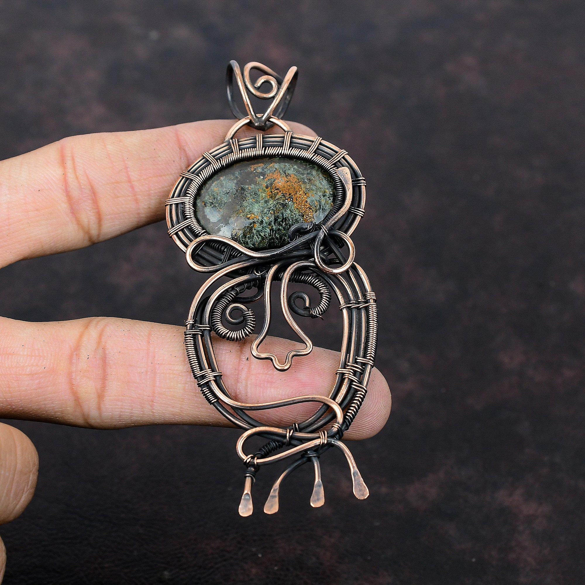 Гарнет Спессартин в известняке Подвеска Медная проволока Обернутая подвеска Камень Медное ювелирное изделие Ручная работа Подвеска Совершенно новая Подвеска Подарок для нее