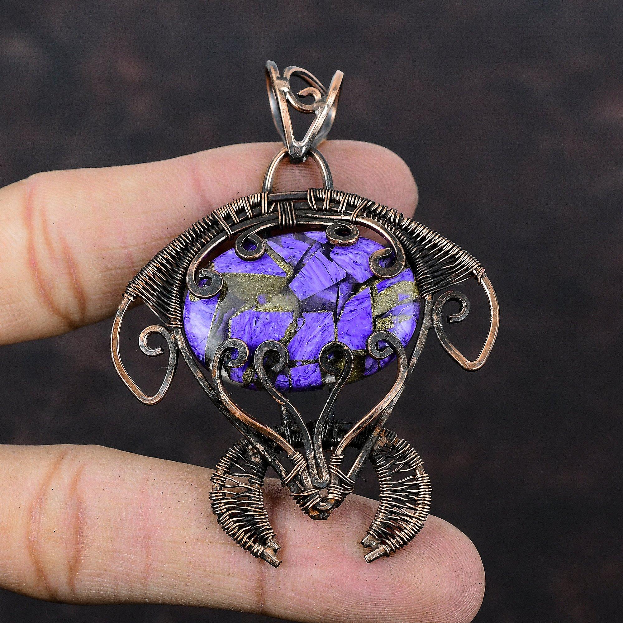 Медный кулон с чароитом Медная проволока Кулон Подвеска в виде черепахи Медные украшения Ручная работа Обернутая проволокой Ювелирные изделия с драгоценными камнями Подарок на годовщину