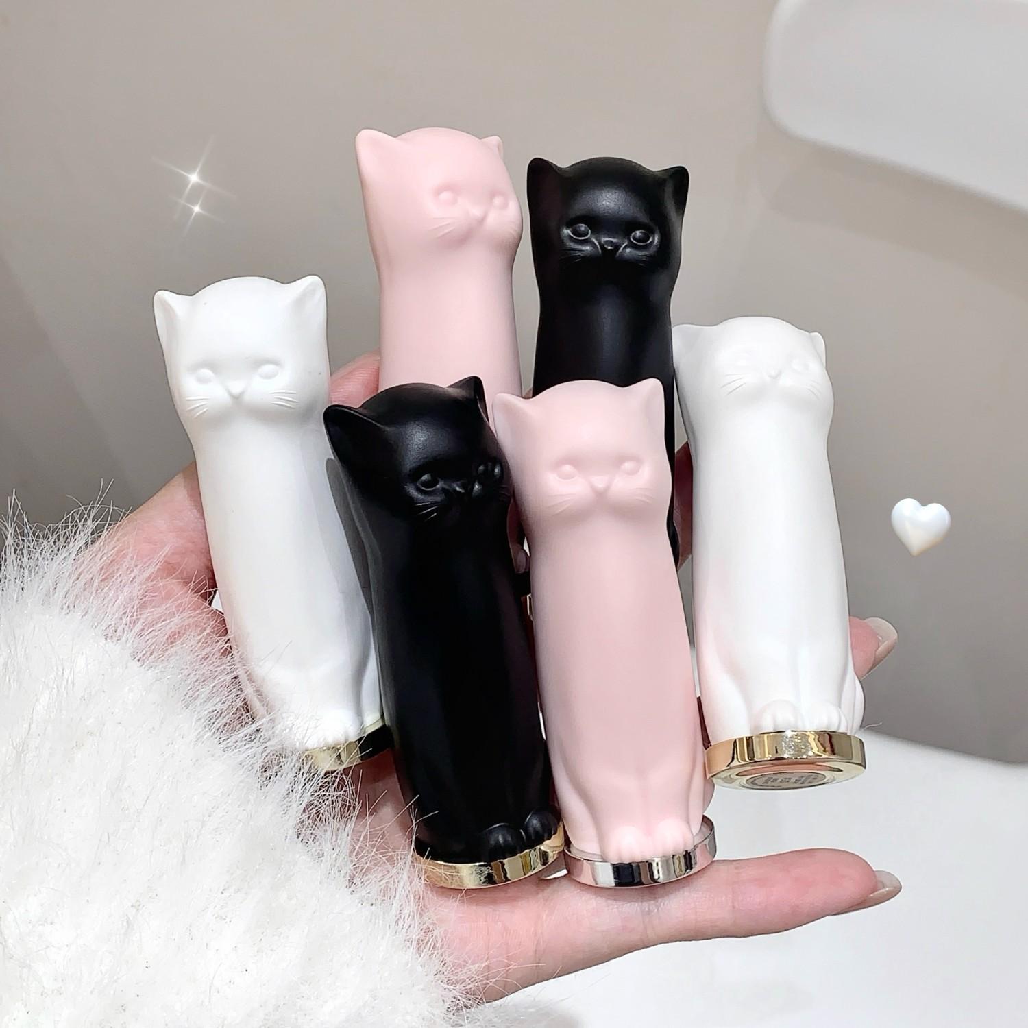 SHAQINUO Cat-Inspired Lip Balm Nourishing for Chapped Lips Long-Lasting Moisture Ideal For Autumn And Winter Hydrating Lip Care