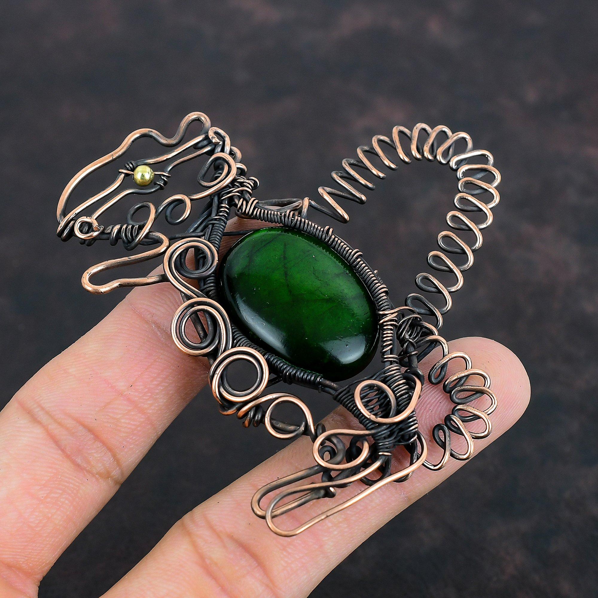 Green Fire Labradorite Pendant Copper Wire Wrapped Rabbit Pendant Handmade Copper Jewelry Gemstone Pendant Wire Wrapping Jewelry For Gifts