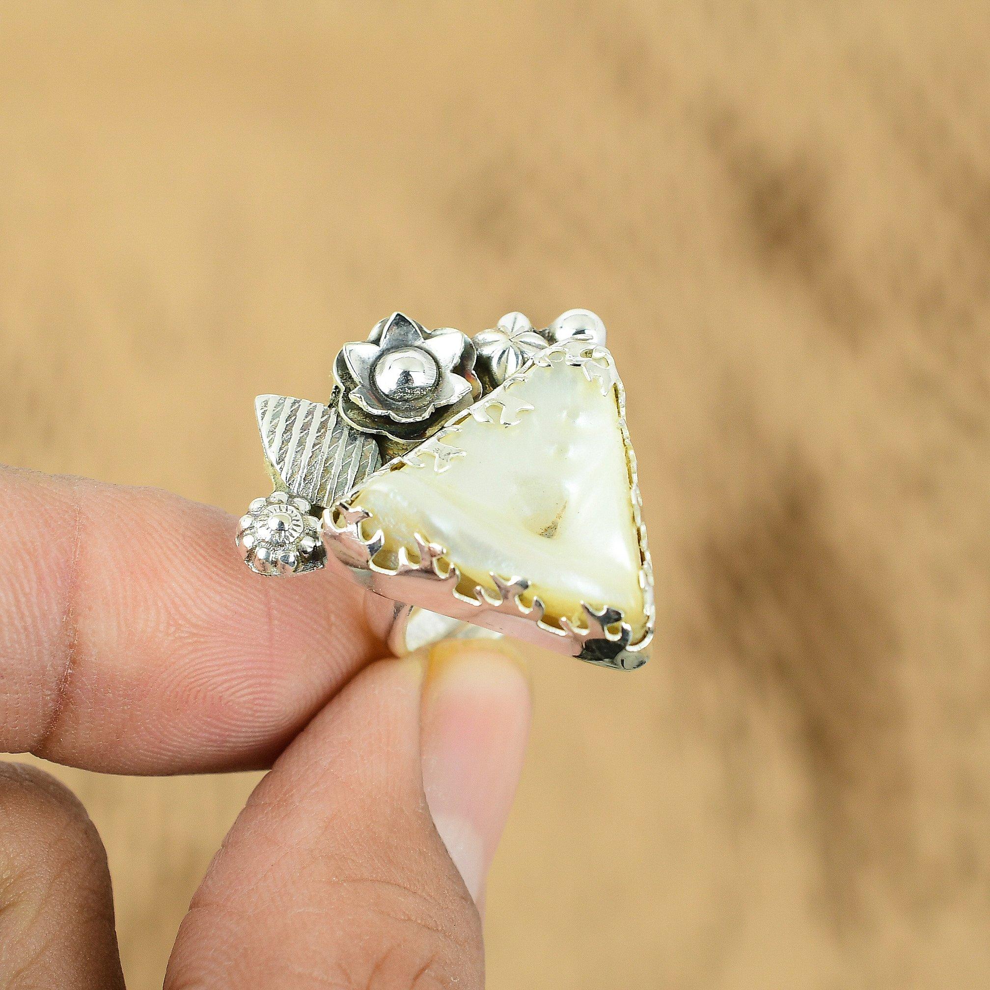 Кольцо-цветок из натурального перламутра и серебра 925 пробы с несколькими камнями, регулируемое, для женщин
