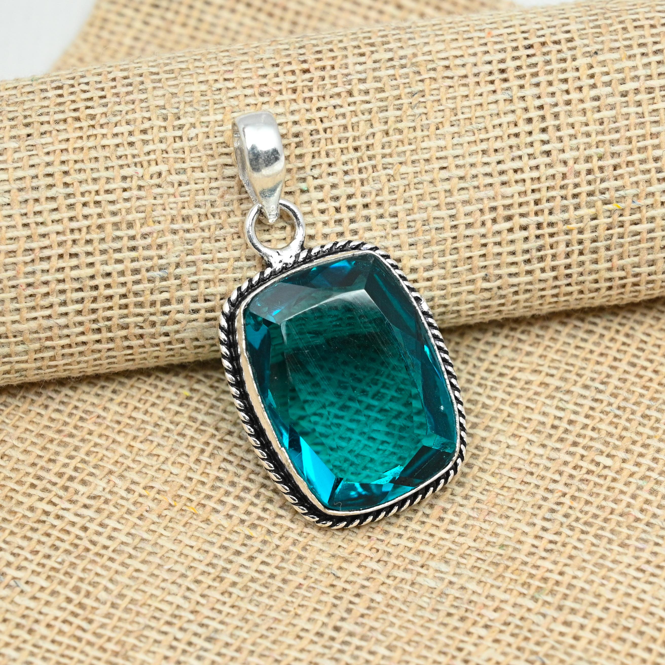 Индиколит Турмалин Драгоценный камень 925 Твердые серебряные украшения Ручная работа Дизайнерская подвеска