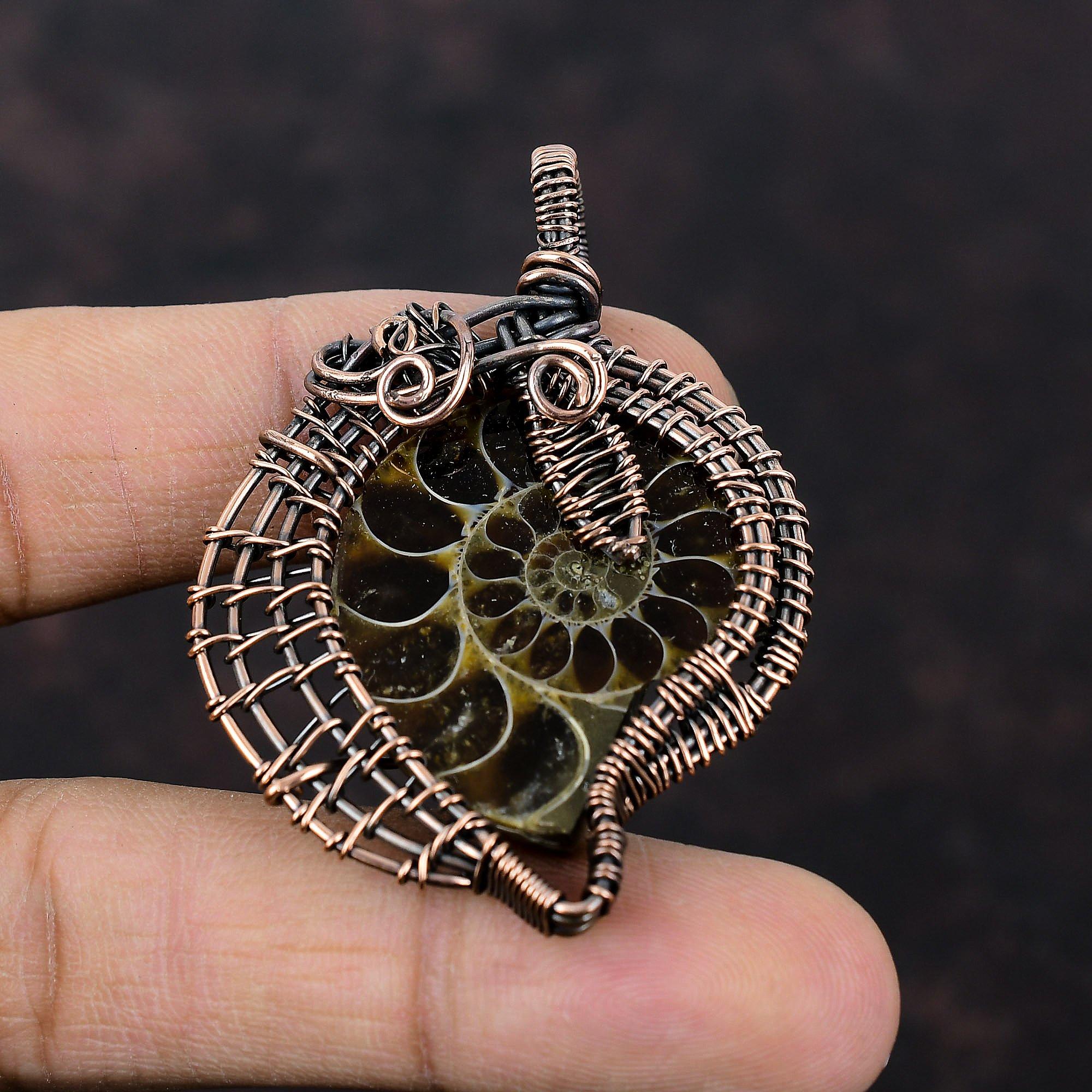 Подвеска из окаменелости аммонита, обернутая медной проволокой, драгоценный камень, кулон ручной работы, уникальный стиль, ювелирное изделие, обернутое медной проволокой, кулон в подарок для матери