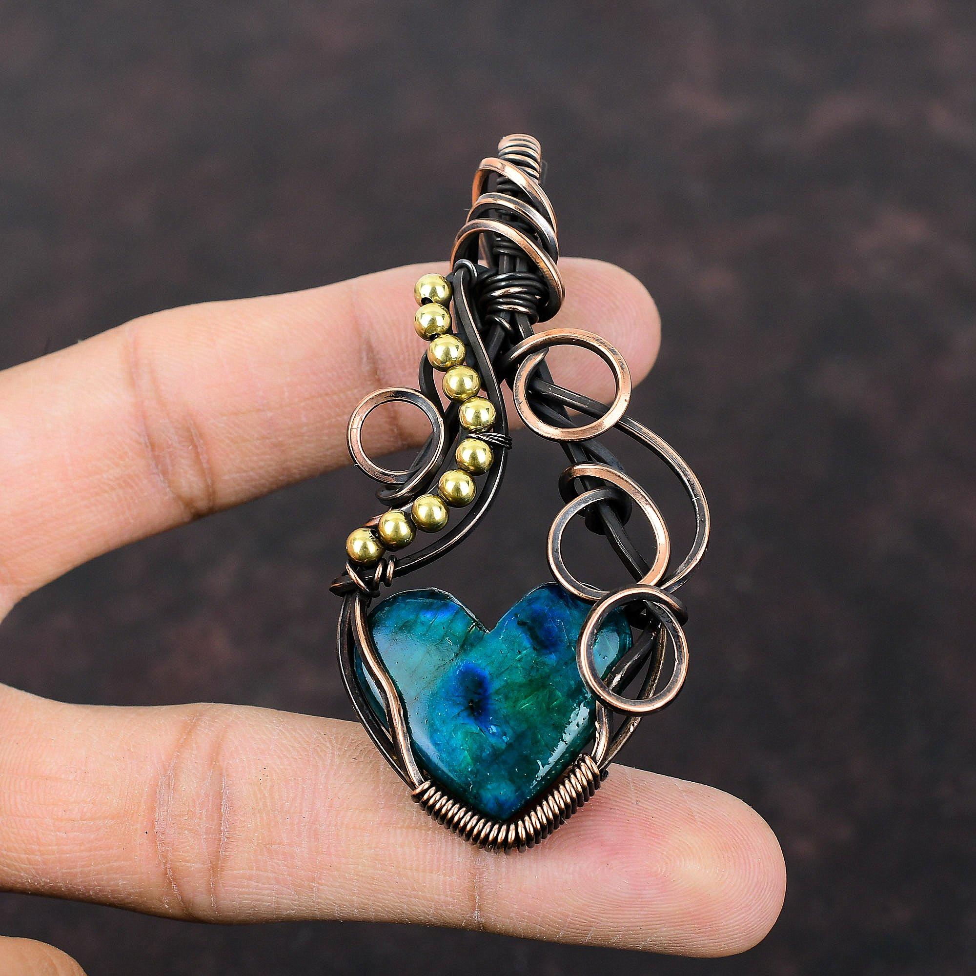 Кулон из лабрадорита с неоновым блеском, обернутый медной проволокой, кулон из драгоценного камня, ручная работа, кулон новейшего дизайна, медные украшения в подарок, стильный кулон