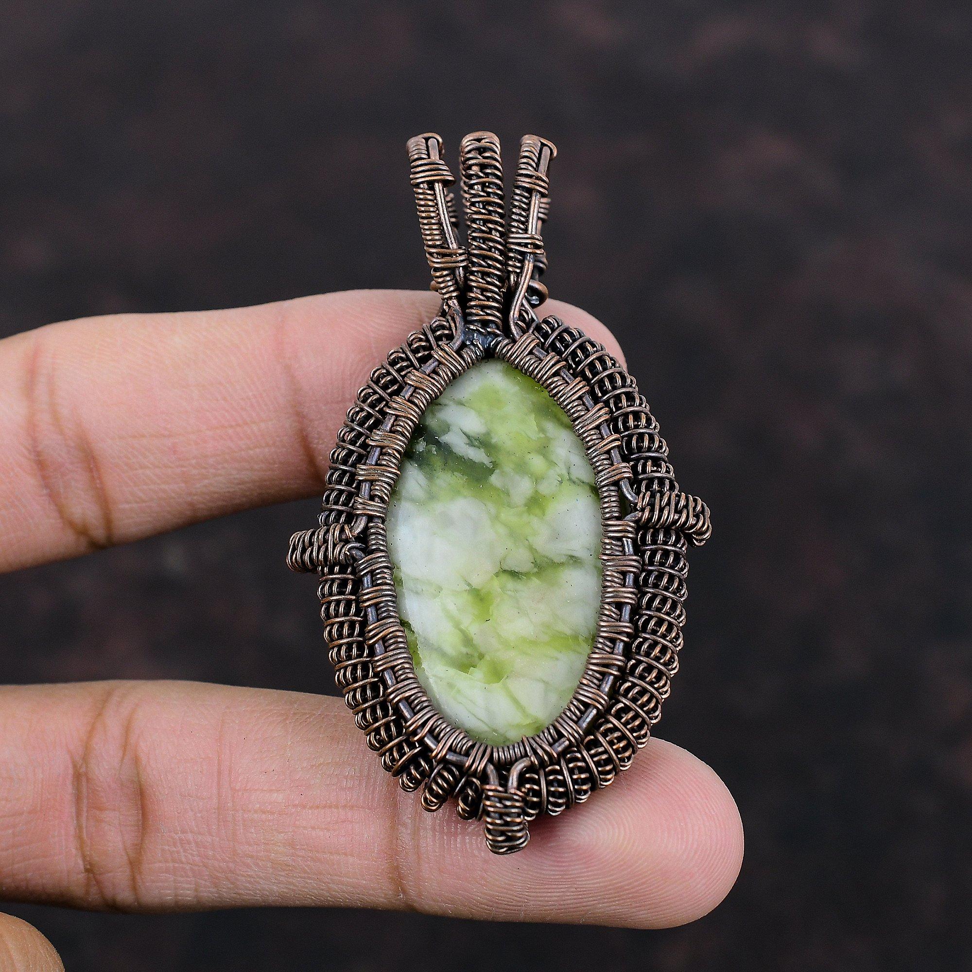 Зеленый арагонит, медный кулон, кулон с драгоценным камнем, завернутый в проволоку, ювелирные изделия из зеленого арагонита, кулон ручной работы, медная проволока, ювелирный подарок для мамы