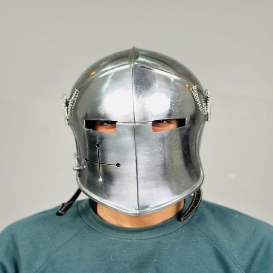 Barbuta Helmet Medieval 18g Mild Steel LARP Косплей Хэллоуин Костюм Barbuta Visored Warrior Helmet Лучший Подарок