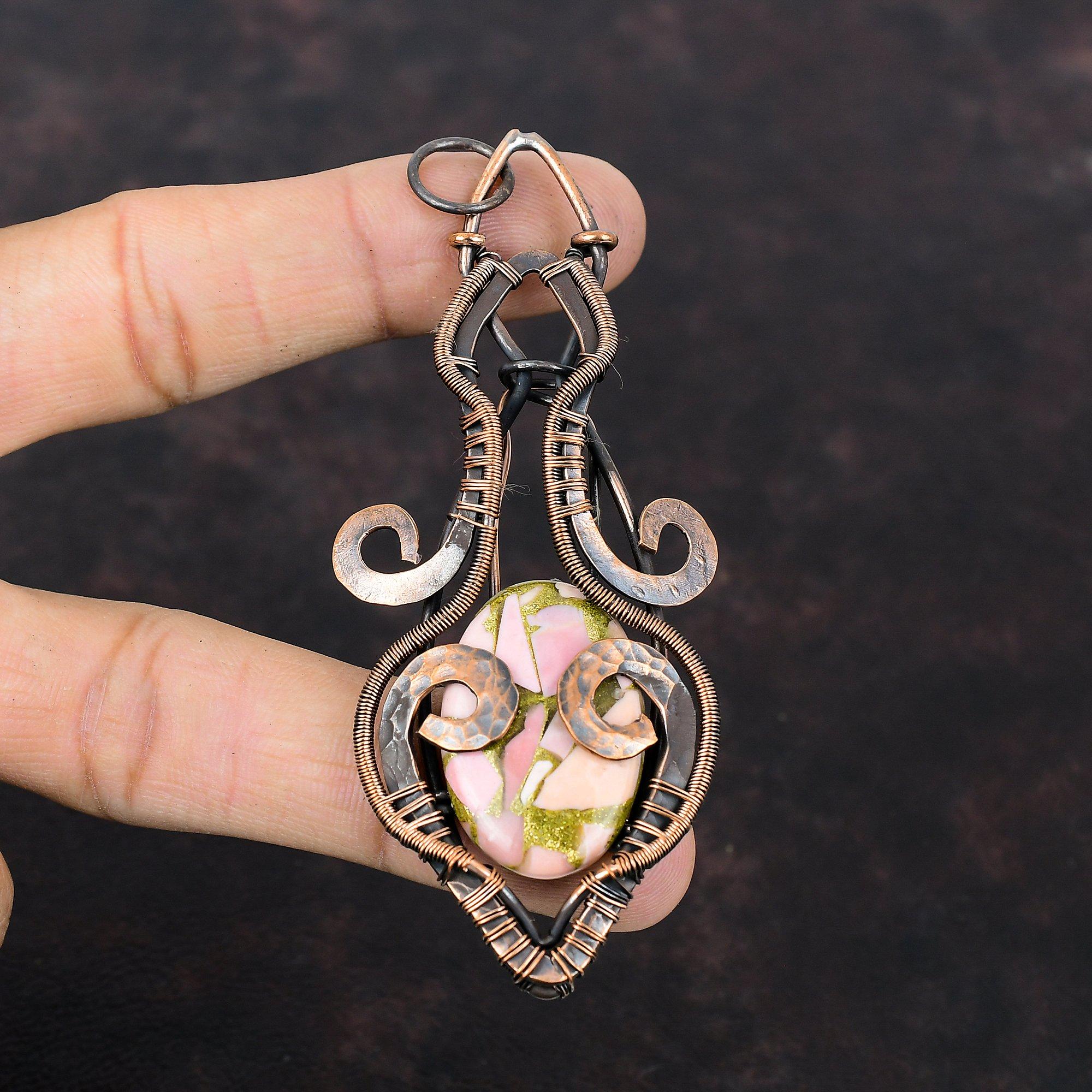 Кулон из медного розового опала Медная проволока Кулон с драгоценным камнем Ювелирные изделия из розового опала Подвеска ручной работы в стиле бохо Уникальные медные украшения Подарок на годовщину