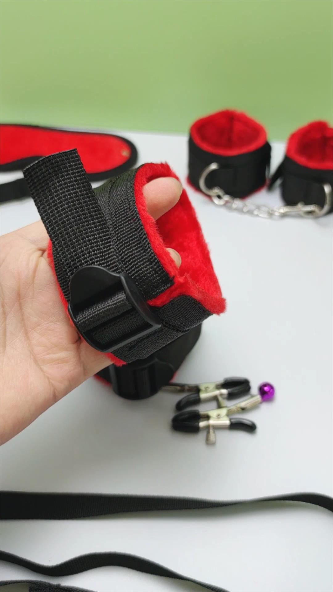 Секс-игрушки для взрослых. Надо для ролевых игр БДСМ