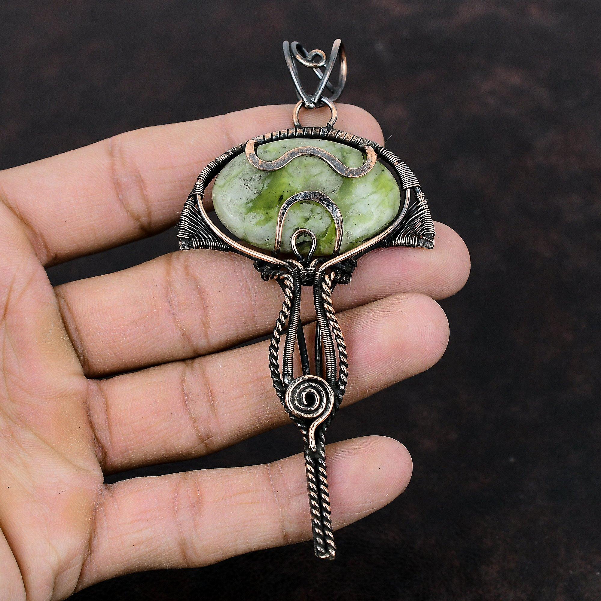 Подвеска из зеленого арагонита, обернутая медной проволокой, ювелирное изделие, подвеска с драгоценным камнем, украшение из зеленого арагонита, ручная работа, женская подвеска, подвеска, обернутая медной проволокой