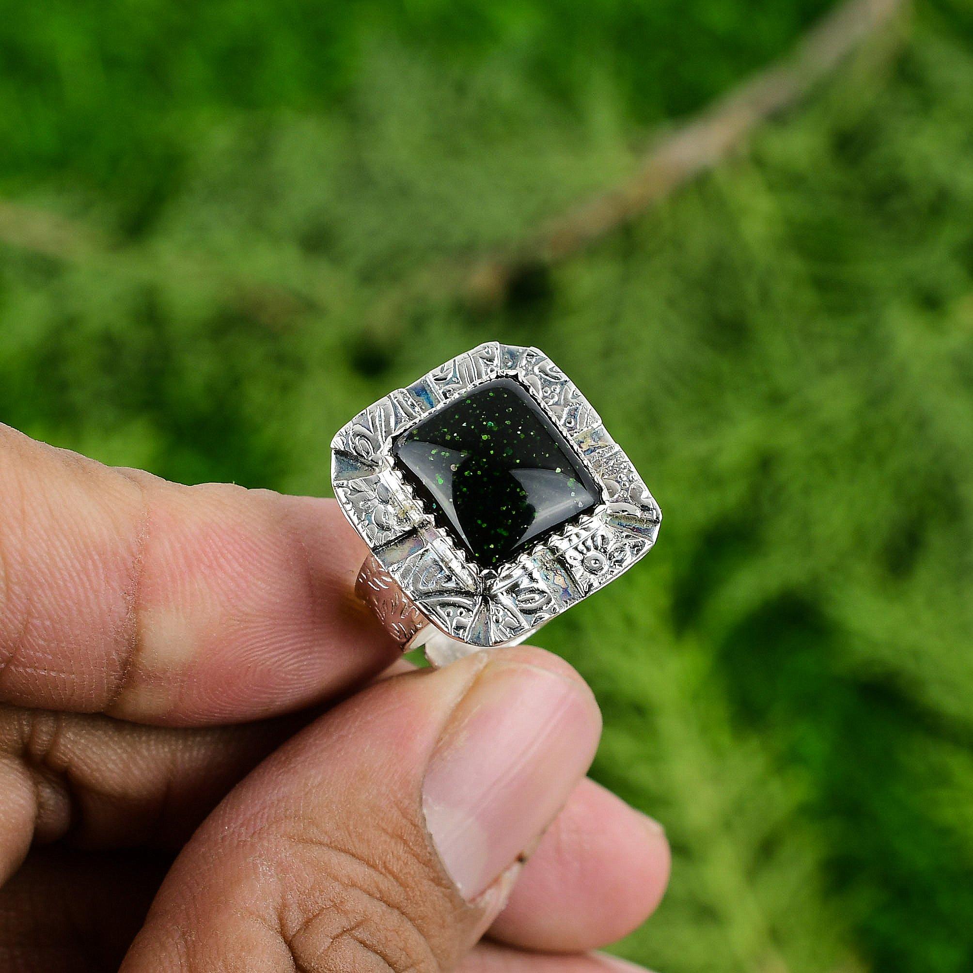 Сделка на День Благодарения Кольцо-солитер из камня Солнечный камень сияющего зеленого цвета Серебро 925 пробы