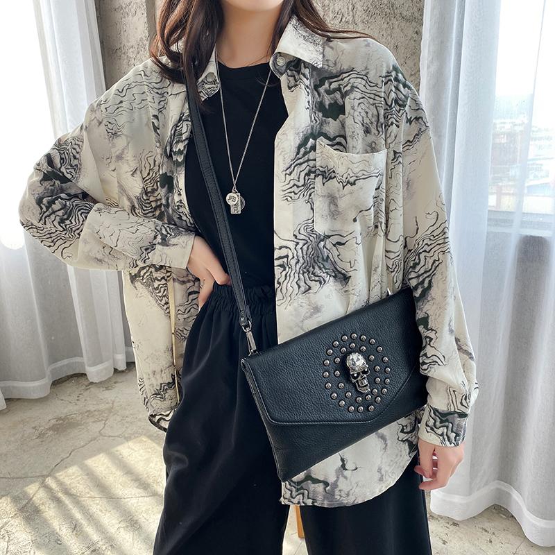 Женский клатч в готическом стиле, винтажная женская сумка с заклепками и черепом, кожаная сумка через плечо, сумка через плечо, Прямая поставка