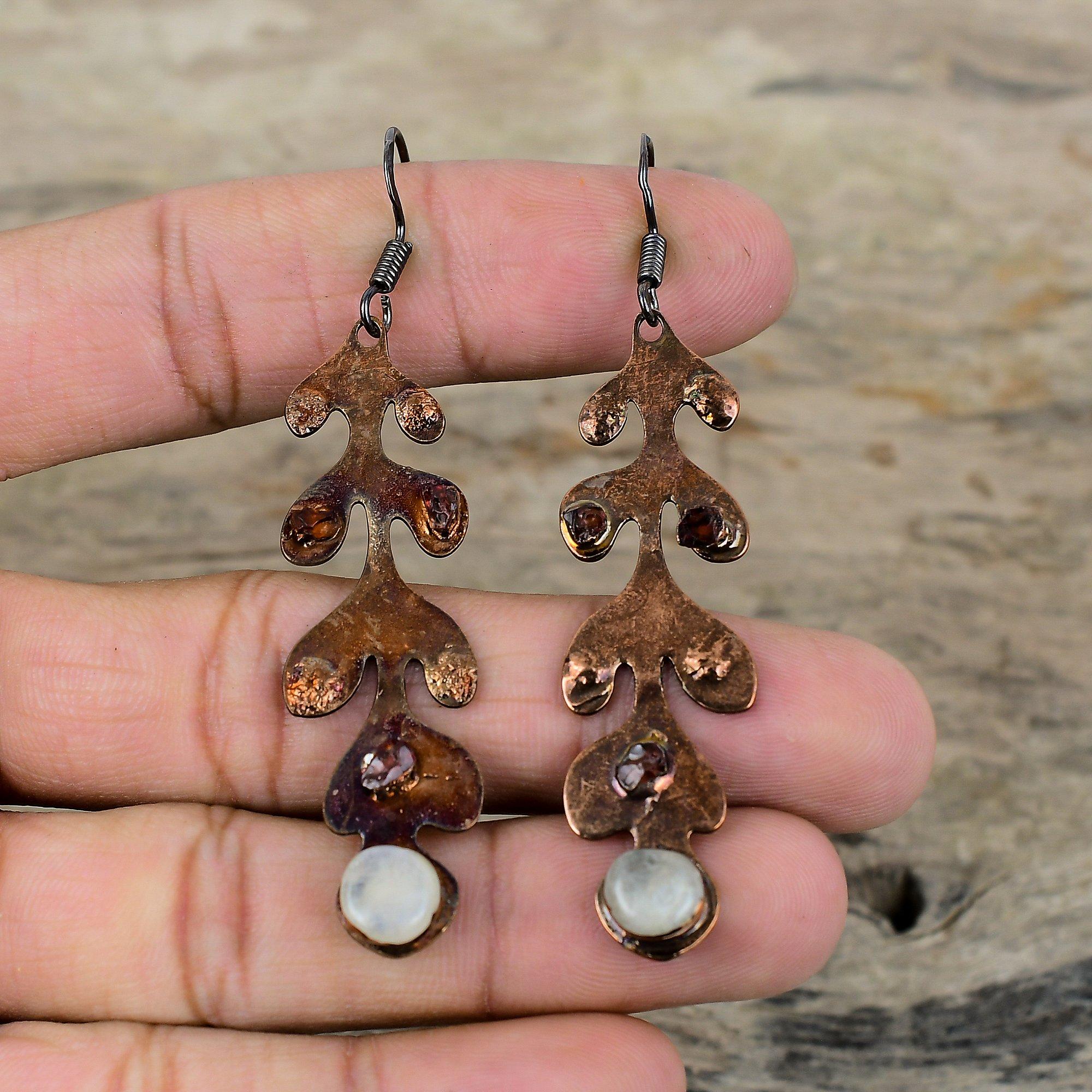 Серьги с радужным лунным камнем, медные серьги с гальванопластикой, грубые серьги с розовым турмалином, настоящие драгоценные камни, подарок для женщин, серьги ручной работы