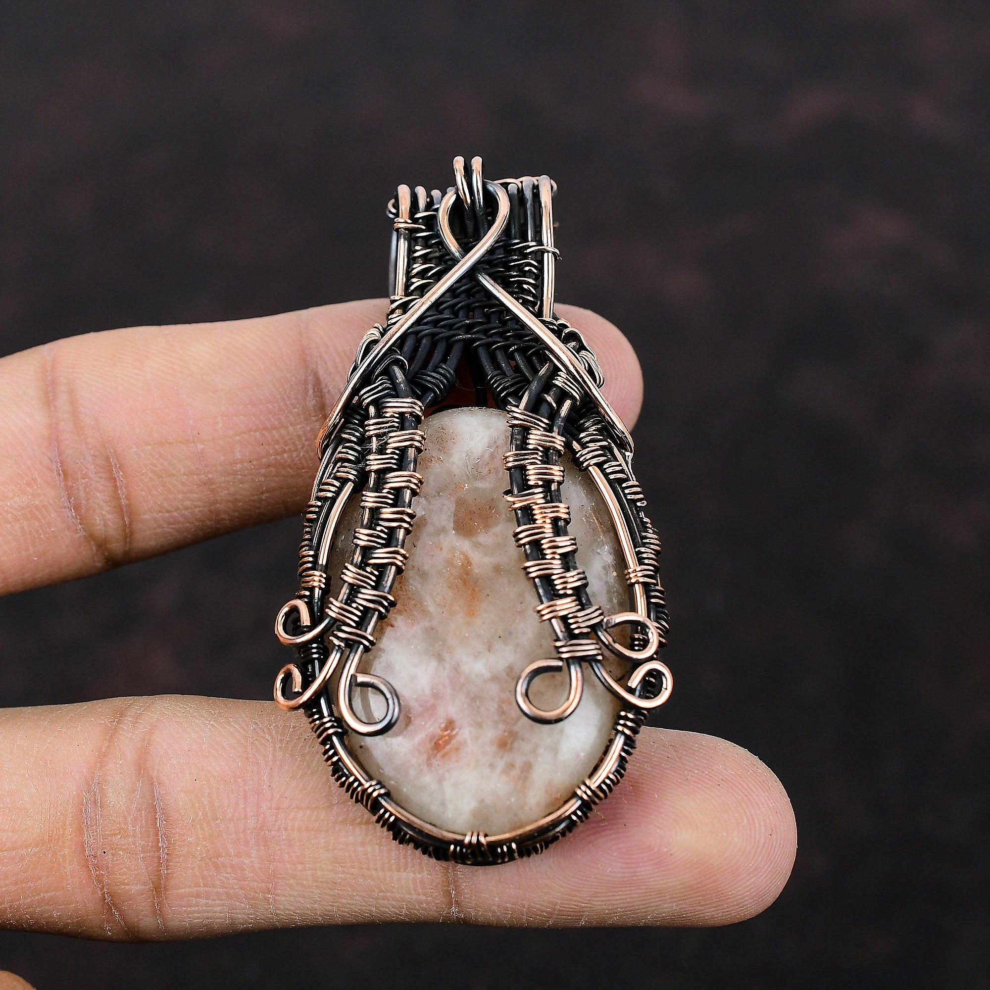Подвеска из солнечного камня Подвеска, обернутая медной проволокой Подвеска ручной работы Украшения из драгоценных камней солнечного камня Достойная подвеска Подарок на годовщину Украшения из медной проволоки