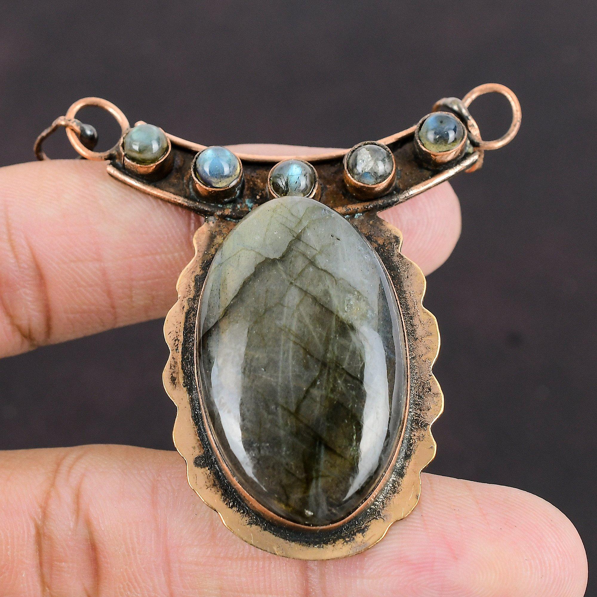 Подвеска из лабрадорита Медные украшения Кулон ручной работы Медный кулон Уникальный кулон для подарка Ювелирные изделия из лабрадорита Подвеска из драгоценного камня высшего качества