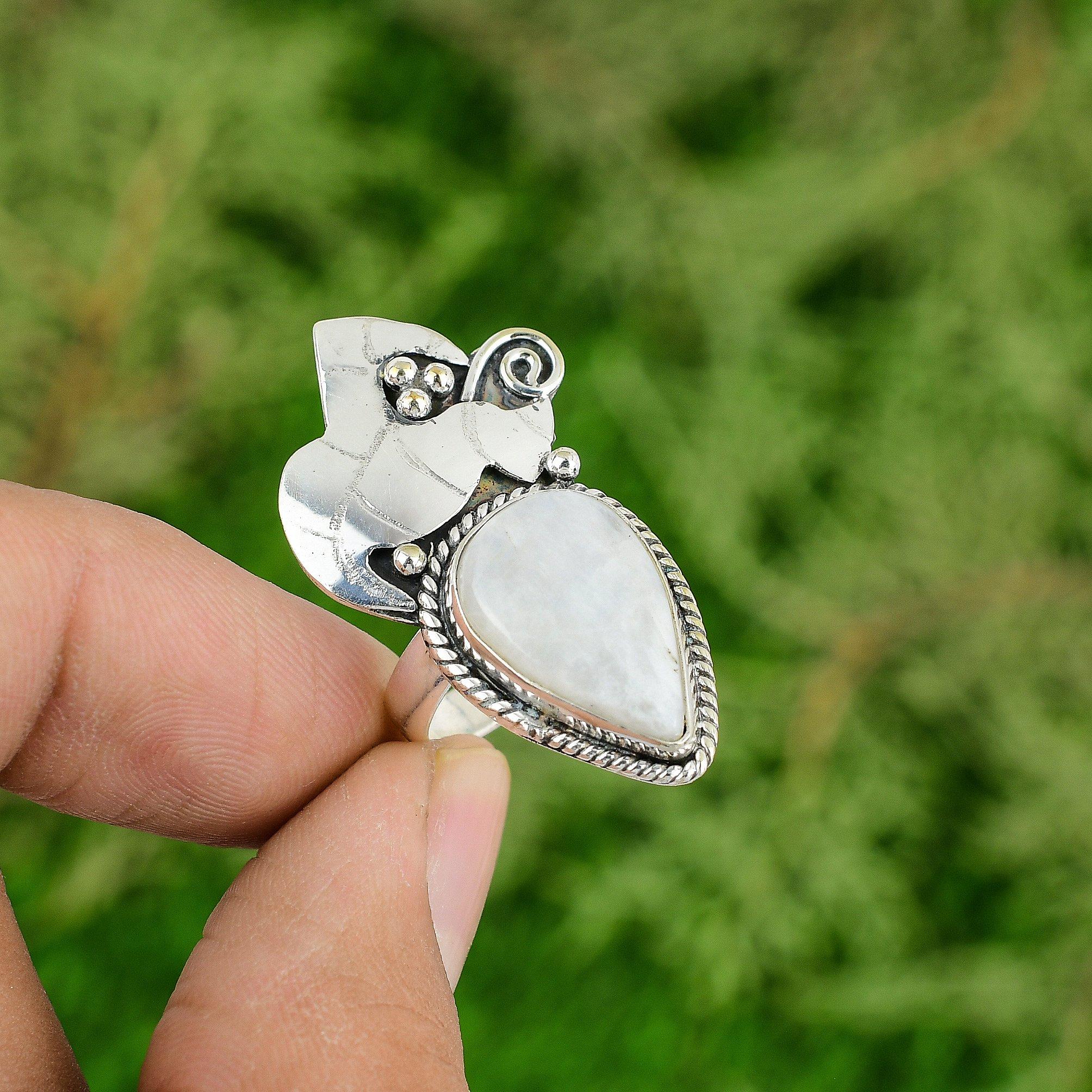 Natural Rainbow Moonstone Gemstone Solitaire Ring Size 7 925 Sterling Silver