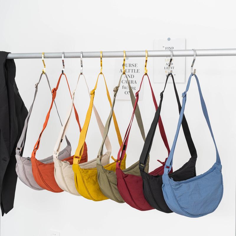 Повседневная минималистичная сумка на плечо с молнией в форме полумесяца, универсальная сумка для повседневного использования, спортивная сумка