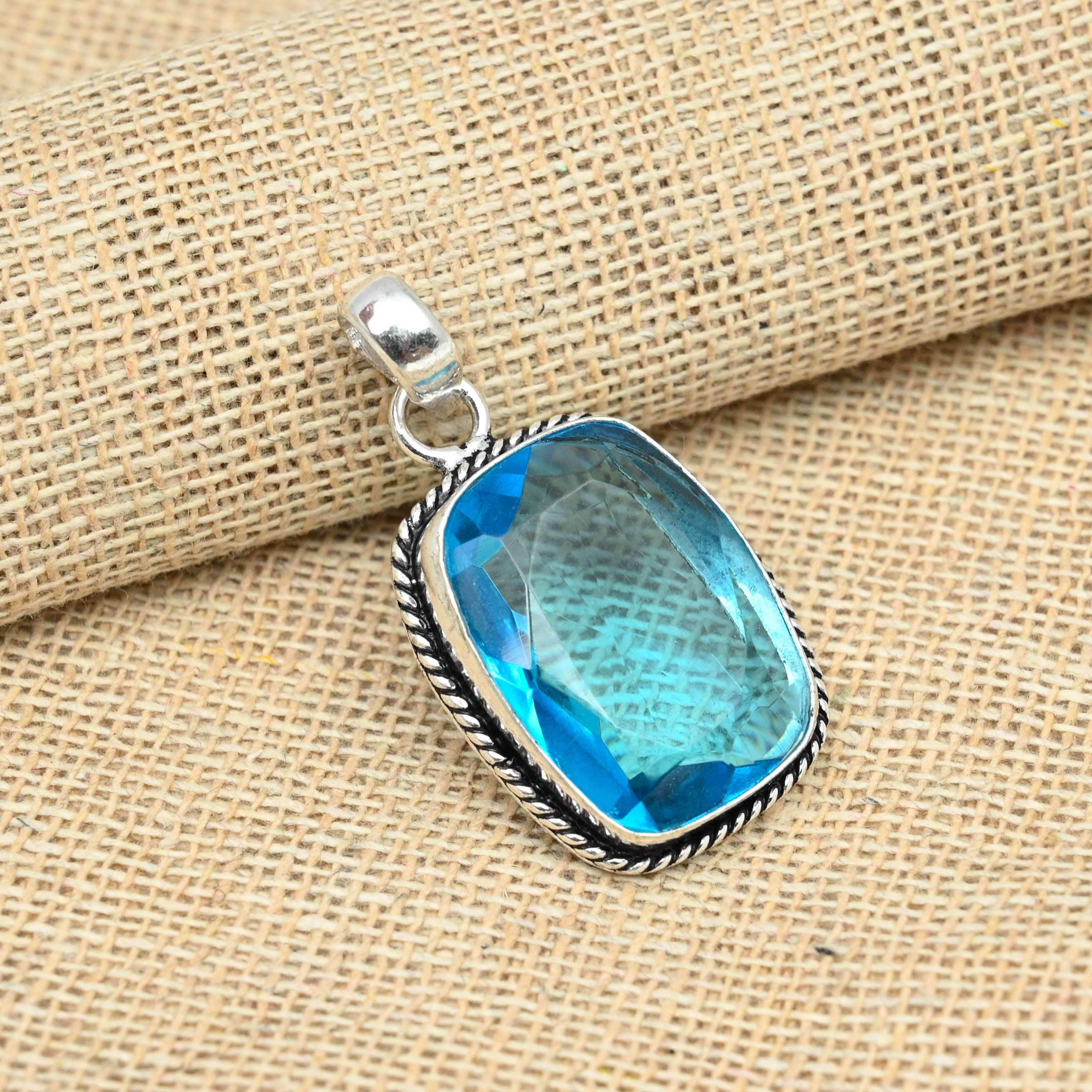 Blue Topaz Gemstone 925 Sterling Silver Handmade Beauteous Pendant Jewelry