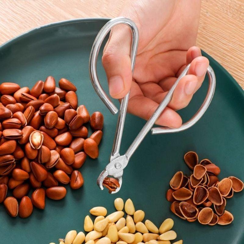 1PCS Nut Sheller Pine Nut Sheller Melon Seed Sheller Household Nut Special Clamp Hazelnut Melon Seed Pliers Clamp Peeling Melon Seed Artifact