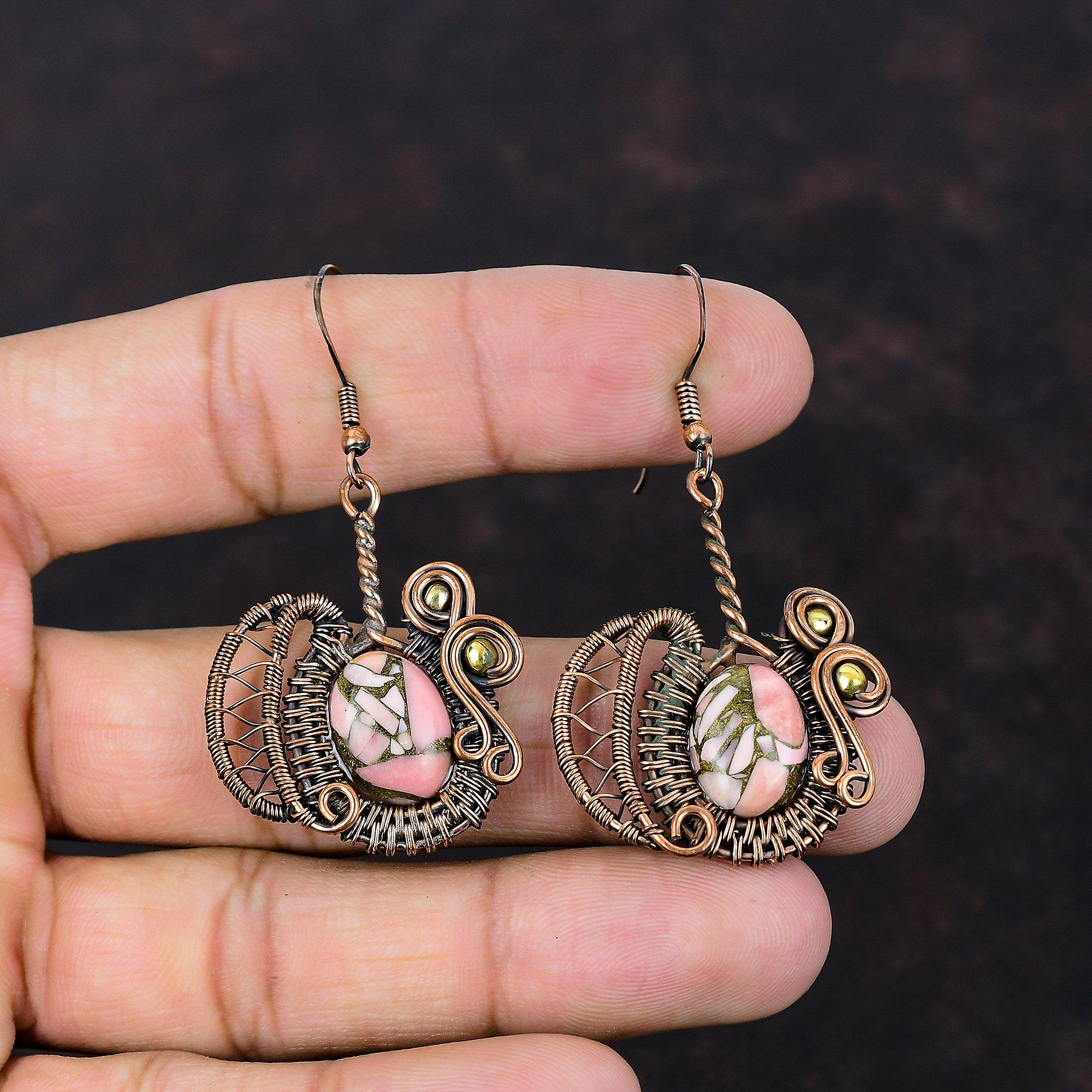 Медные серьги с розовым опалом Серьги в обертке из медной проволоки Ювелирные изделия ручной работы с розовым опалом Серьги из натурального драгоценного камня Уникальные медные ювелирные изделия Подарок для мамы