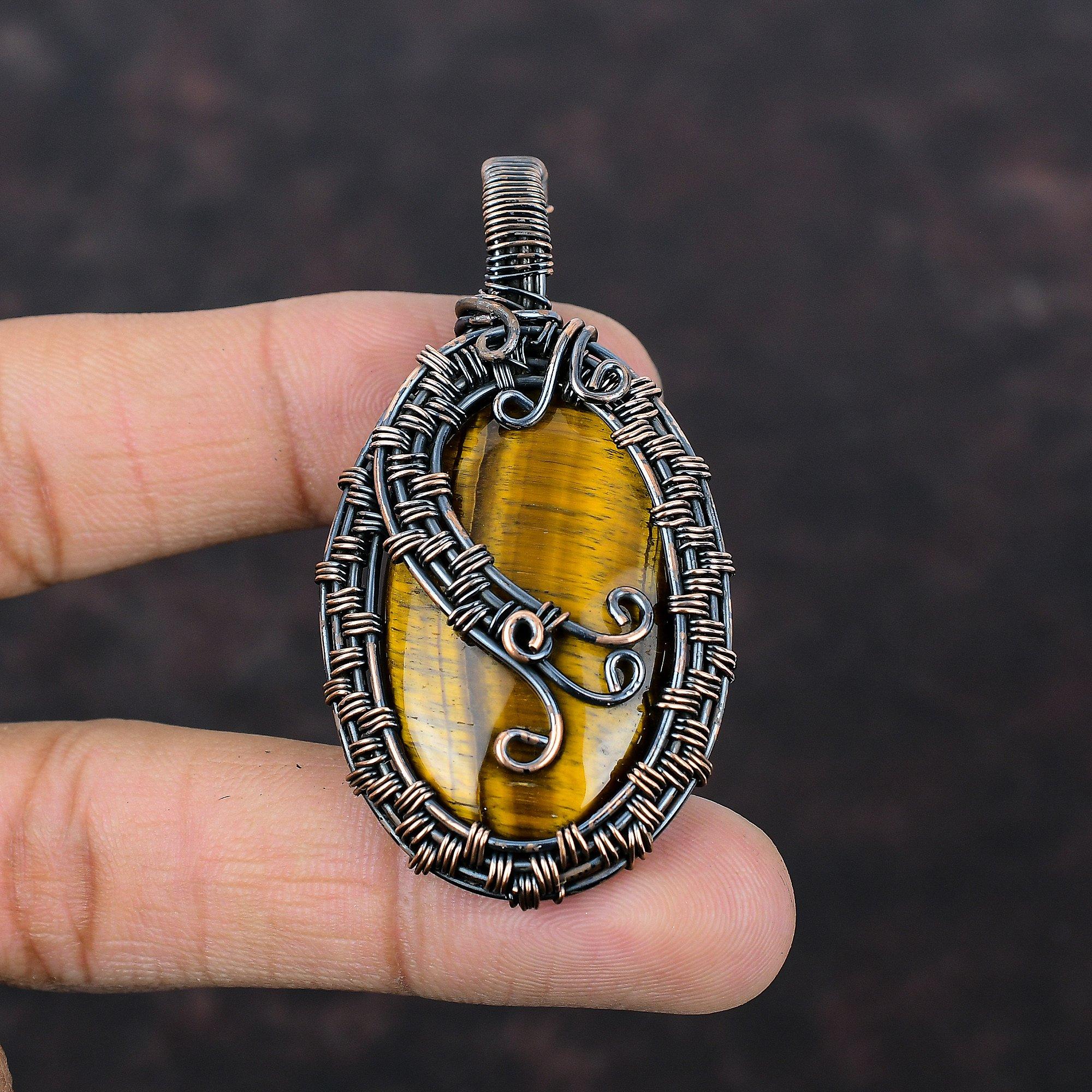 Подвеска «Тигровый глаз» Подвеска из медной проволоки с оберткой Подвеска с драгоценным камнем Медная бижутерия Подвеска ручной работы Подарок для него Уникальная обернутая бижутерия