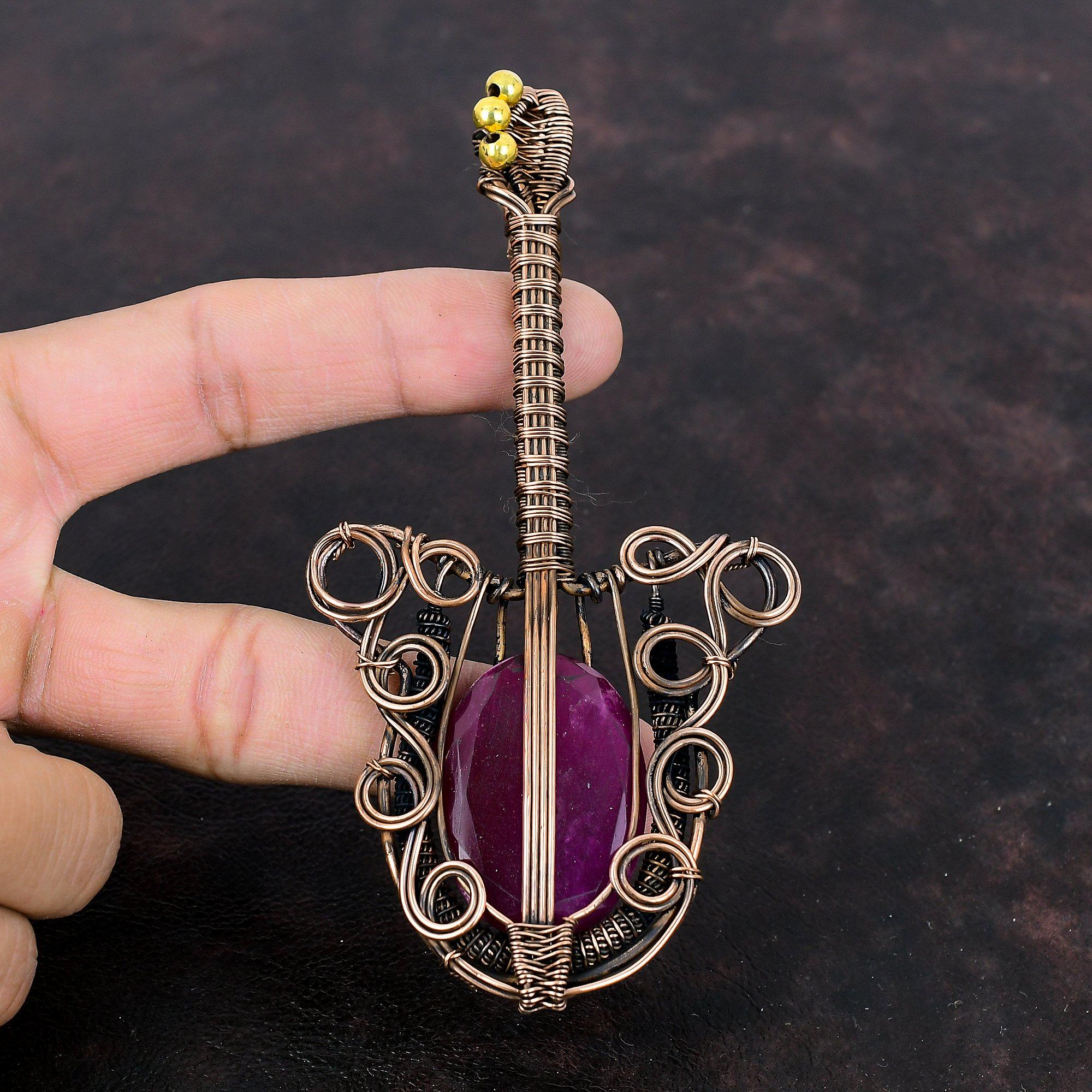 Кулон с ограненным кашмирским рубином, подвеска из медной проволоки, подвеска с драгоценным камнем, гитарная бижутерия, этническая подвеска, медная бижутерия ручной работы, подарок для мамы