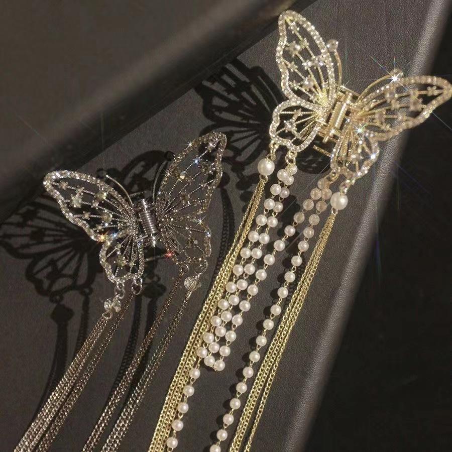 Korean Butterfly Pearl Tassel Hair Clip Women Rhinestone Tassel Clip Crystal Simple Hair Claw Clip Shark Crab Clips Girls Hairpin Hair Accessories
