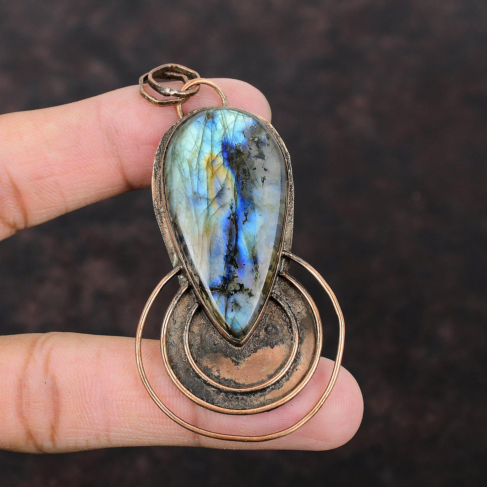Кулон с лабрадоритом, медный кулон, кулон из натурального драгоценного камня ручной работы, оксидированная медная бижутерия, кулон с камнем по дате рождения, подарок для нее, антикварный кулон