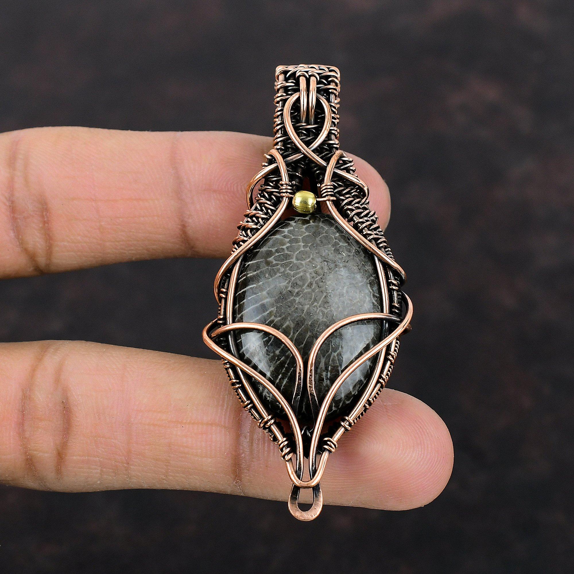 Подвеска из медной проволоки с кораллом, подвеска из медной проволоки, подвеска ручной работы, красивая медная ювелирная подвеска для подарка, ювелирные изделия из драгоценных камней, обернутые проволокой