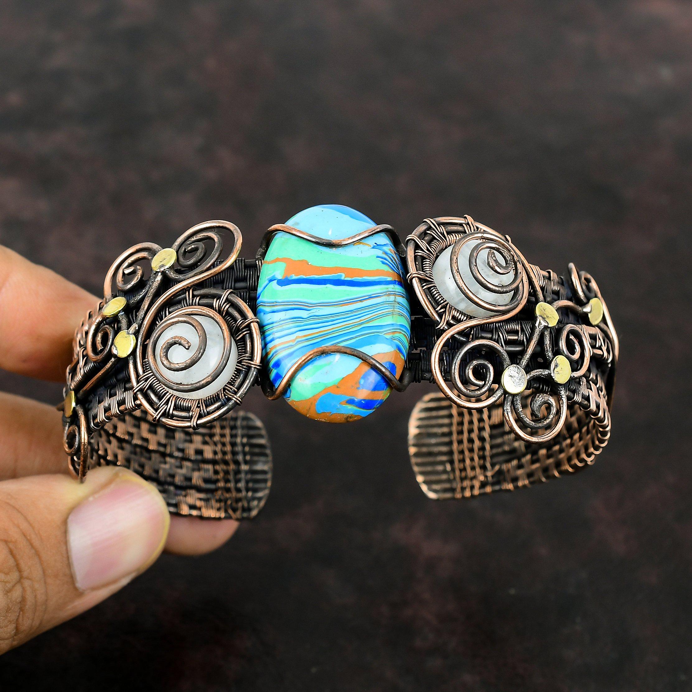 Браслет-манжета из радужного кремнезема, браслет с драгоценными камнями, медная проволока, браслет-манжета с лунным камнем, регулируемый браслет, манжета ручной работы, подарок на годовщину