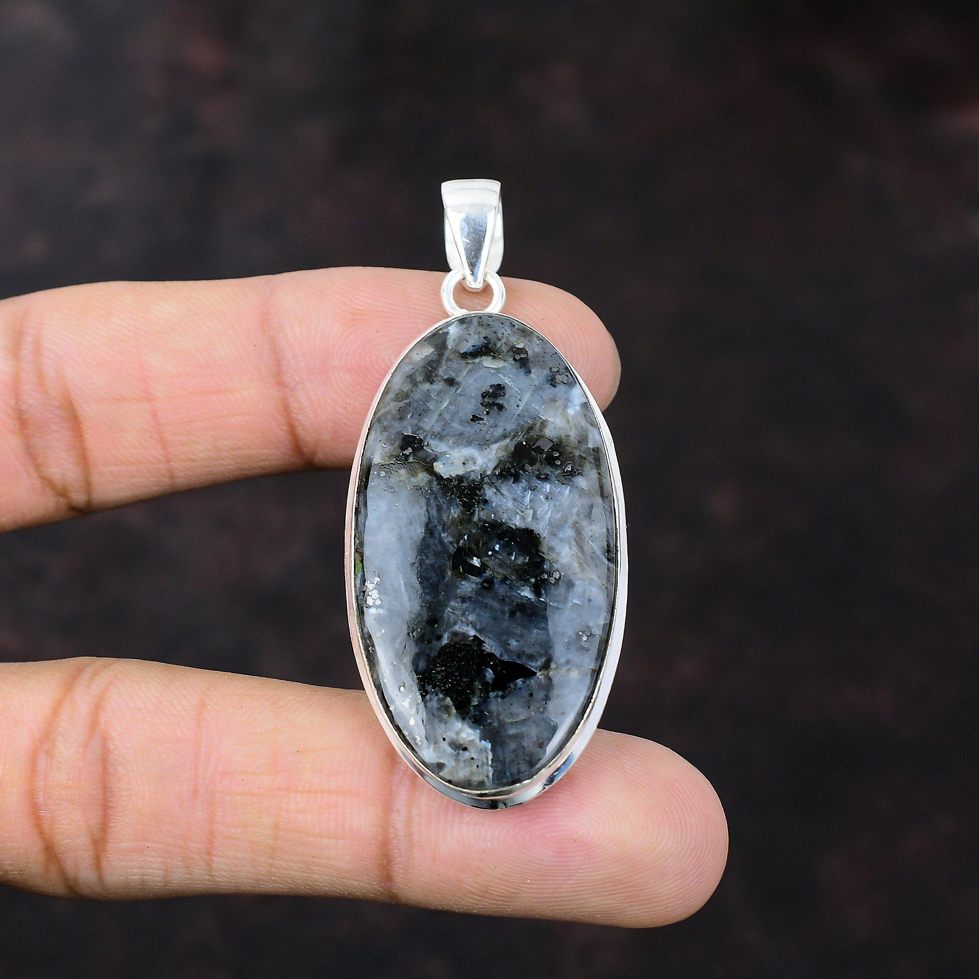 Ларвикитовый кулон Красивые ювелирные изделия Подвеска из стерлингового серебра 925 пробы Ювелирные изделия из натурального драгоценного камня Подвеска ручной работы Подарок для друга Ювелирные изделия из камня