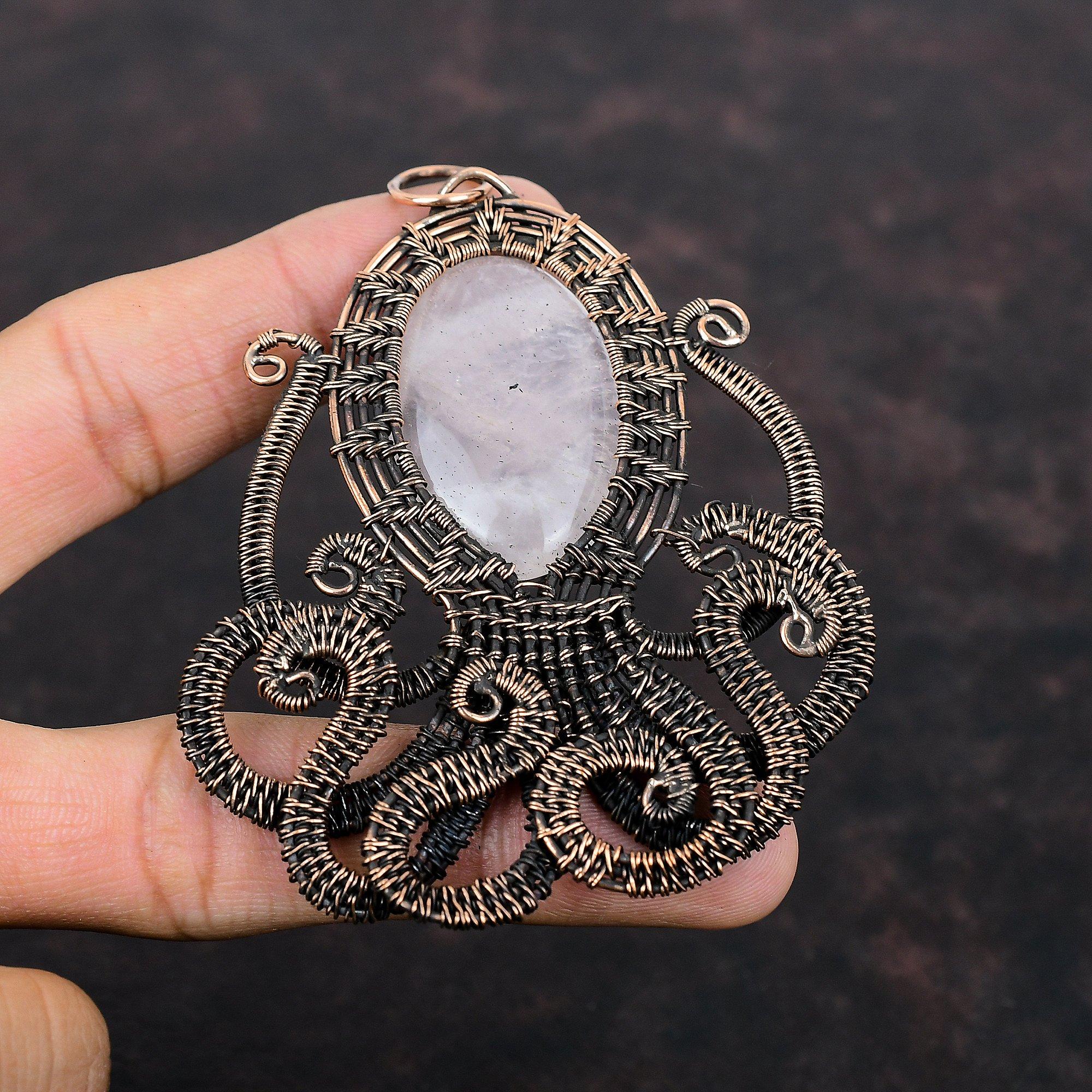 Подвеска из розового кварца, медная проволока, подвеска в виде осьминога, подвеска из настоящего драгоценного камня, медные украшения ручной работы, подарок для него, ювелирные изделия из проволочной обмотки