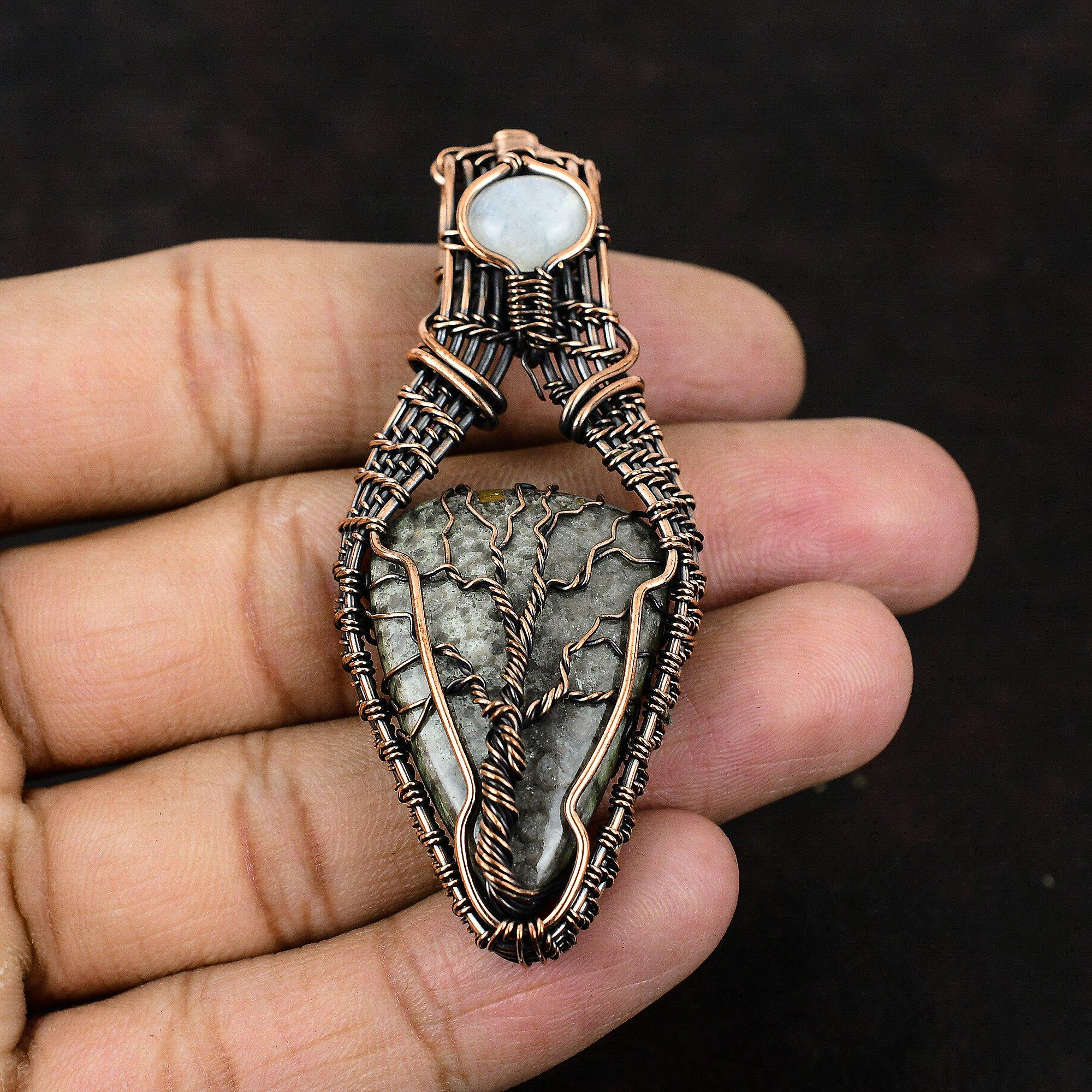 Кулон "Древо Жизни" Скат Коралл Медная проволока Обернутый кулон Камень Ручная работа Дизайнерские украшения Кулон с радужным лунным камнем Подарок для мамы