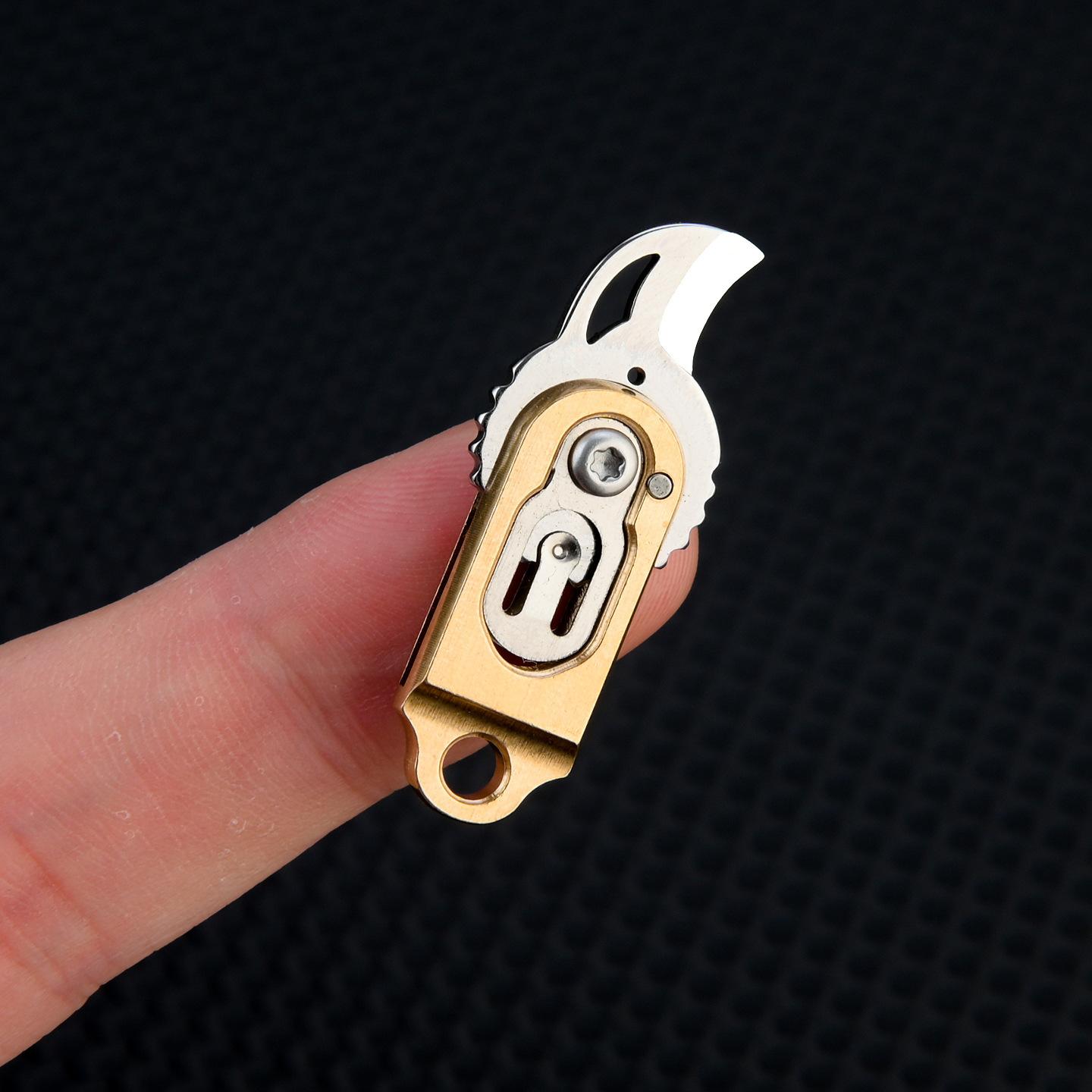 Brass Rotating Claw Knife Sharp Mini Folding Knife Pocket Knife Portable Keychain Pocket Knife Unpacking