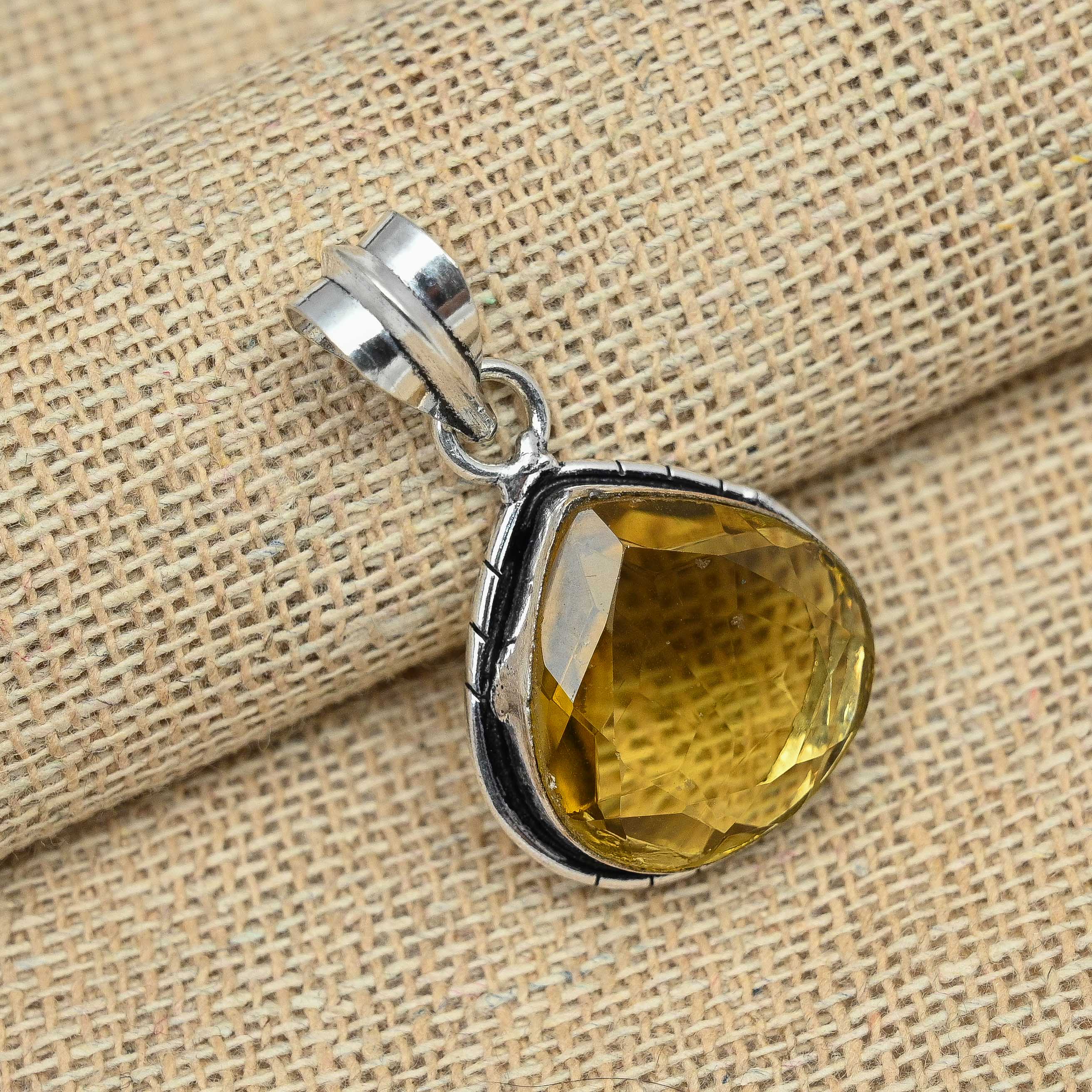 Citrine Topaz Beautiful Gemstone Solid 925 Sterling Silver Handmade Jewelry Pendant