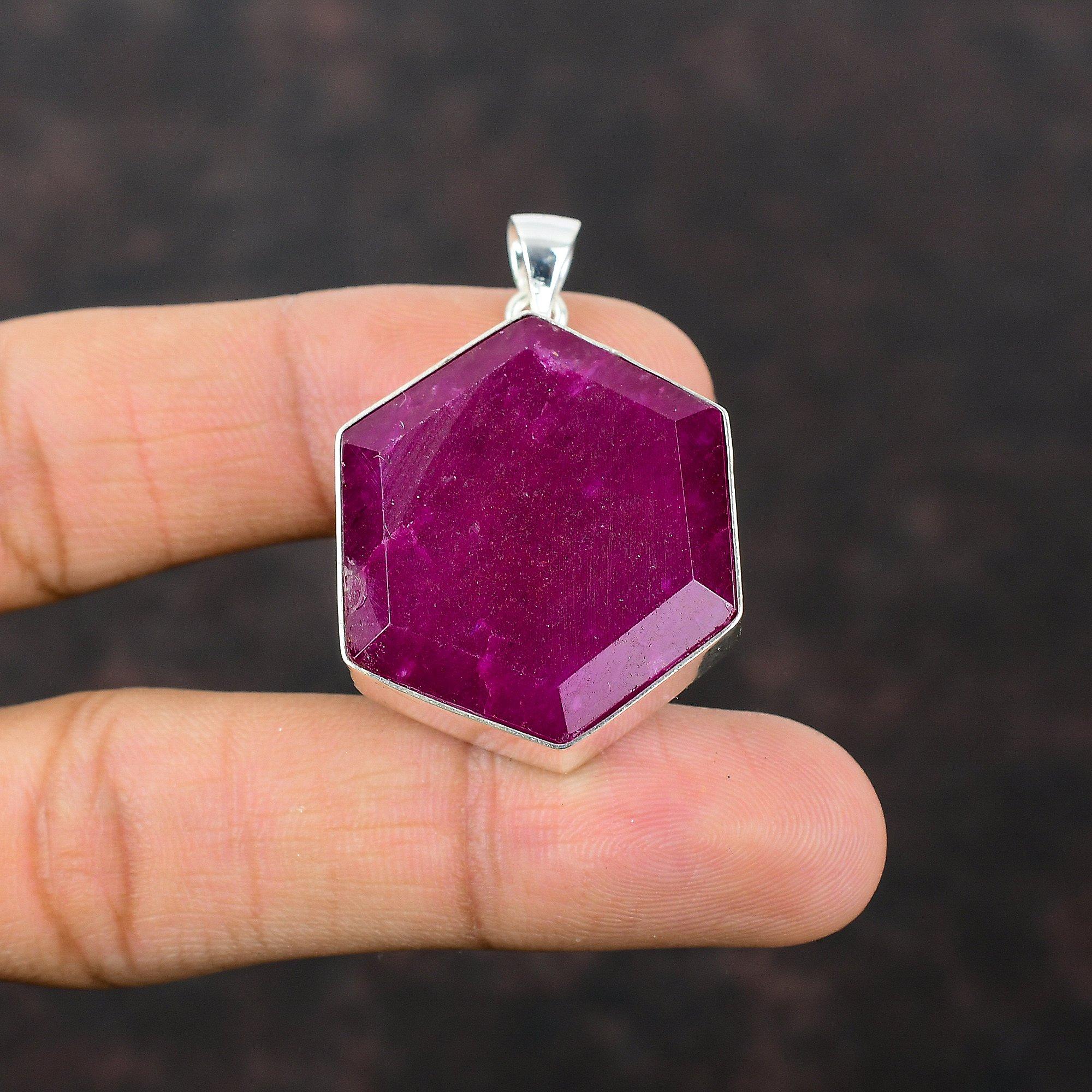 Faceted Kashmir Ruby Pendant 925 Sterling Silver Pendant Top Quality Gemstone Jewelry Handmade Pendant Gift For Friend Latest Design Jewelry