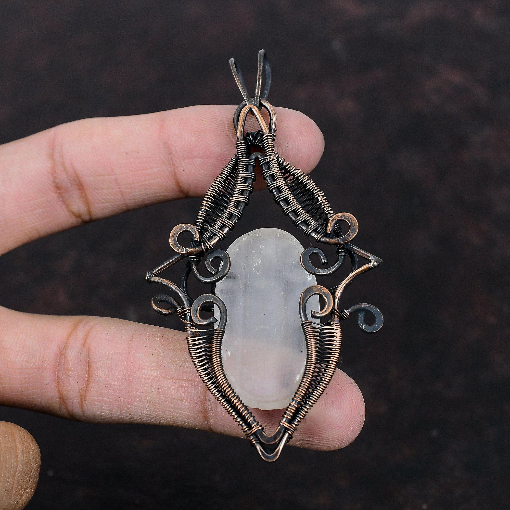 Селенит Друзы Подвеска Медная проволока Обернутая подвеска Селенит Друзы Ювелирные изделия Удивительная подвеска Подвеска из драгоценных камней для подарка Медные украшения ручной работы