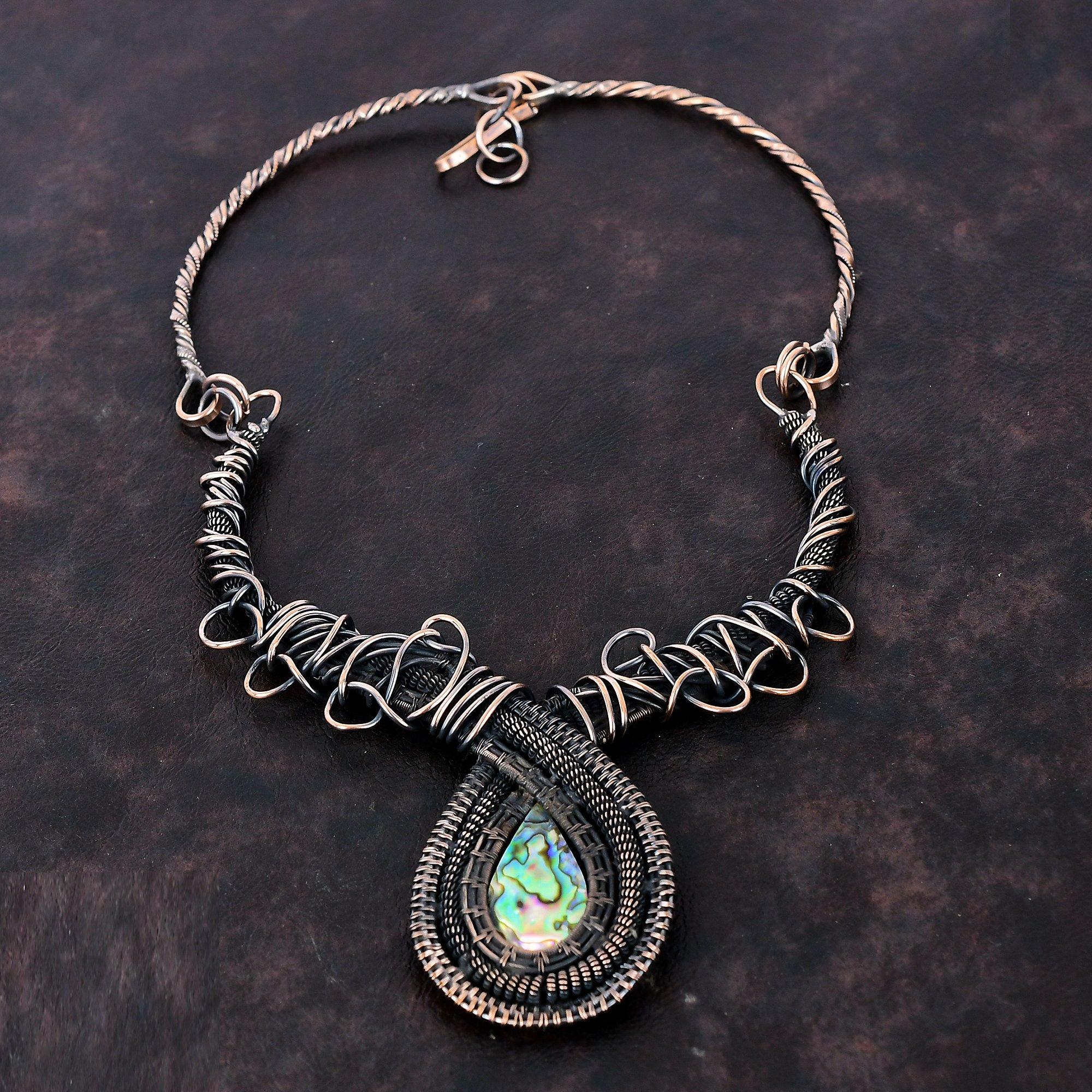 Ожерелье из ракушки морского ушка Медная проволока Ювелирные изделия из драгоценных камней Регулируемое ожерелье Ювелирные изделия ручной работы Медная проволока Ожерелье Ювелирные изделия для подарка