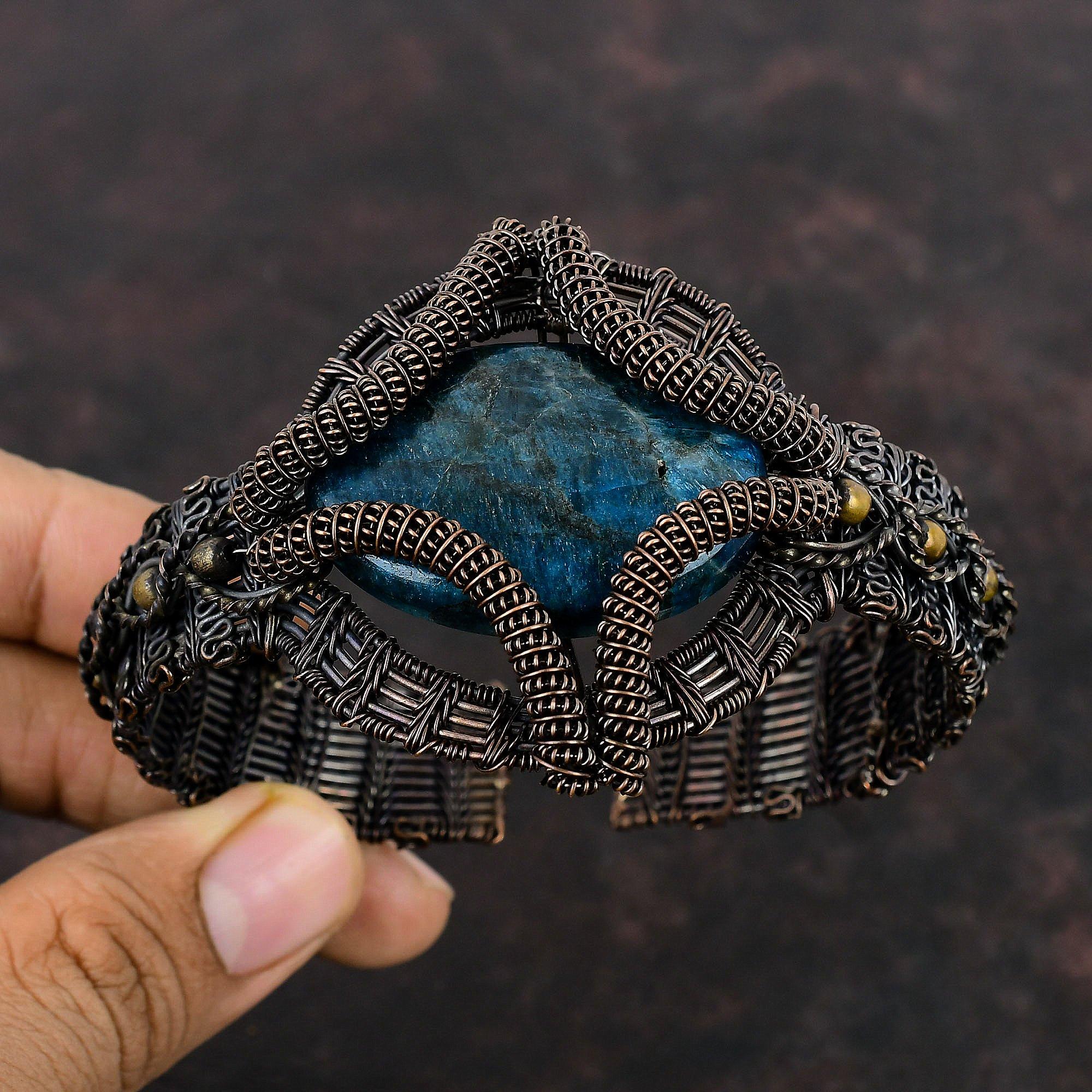 Браслет-манжета с неоновым апатитом, браслет с драгоценными камнями, браслет-манжета из медной проволоки, ювелирные изделия из медной проволоки ручной работы, регулируемый браслет, подарки для мамы