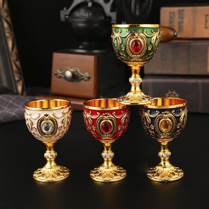 Vintage Holy Grail Medieval Goblet Hand Engraved Metal Wine Glass European Style Home Bar Decor Dining Room Drinkware