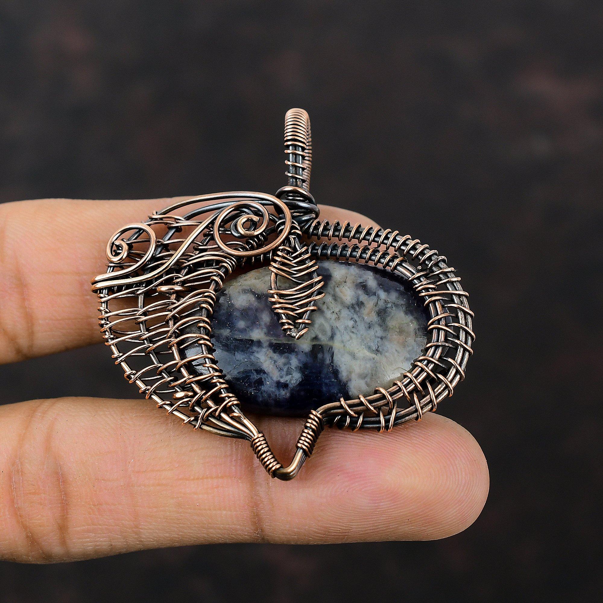 Подвеска из солнечного камня иолита, медная проволока, обернутая драгоценным камнем высшего качества, медная бижутерия, подвеска ручной работы, обернутая проволокой, ювелирное изделие, подарок для женщин