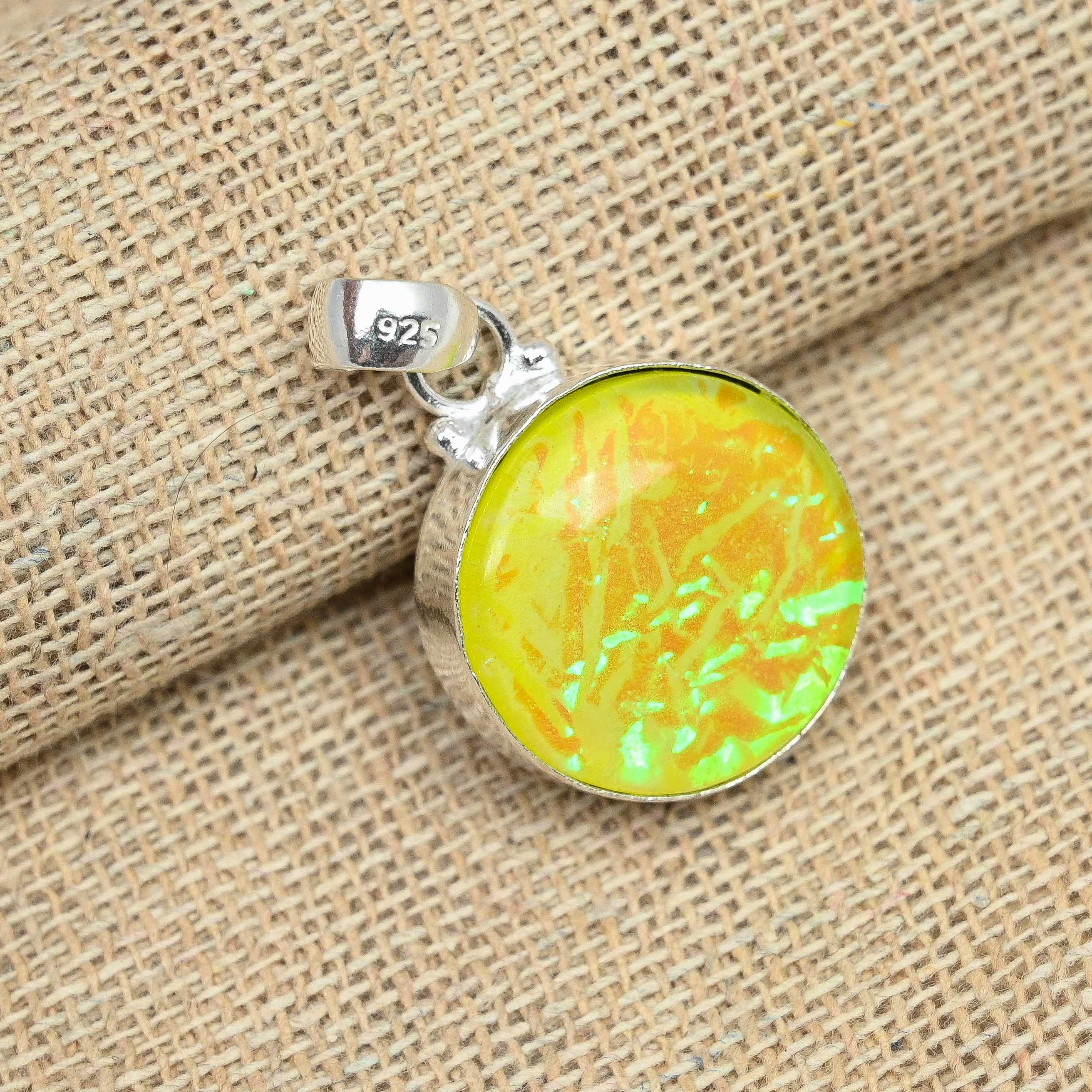 Австралийский желтый тройной опал Драгоценный драгоценный камень стерлингового серебра 925 пробы Подвеска ручной работы для нее
