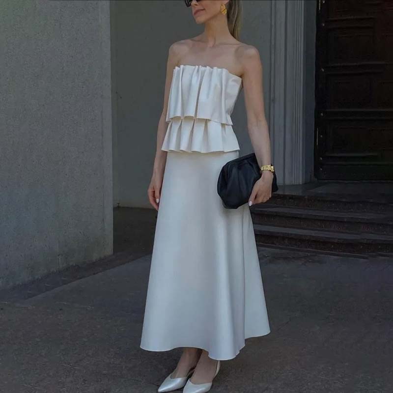Белое плиссированное платье без бретелек, однотонное, с открытыми плечами, с защипами, модное, стройнящее, женское, пляжное, элегантное, длинное, для отдыха на пляже